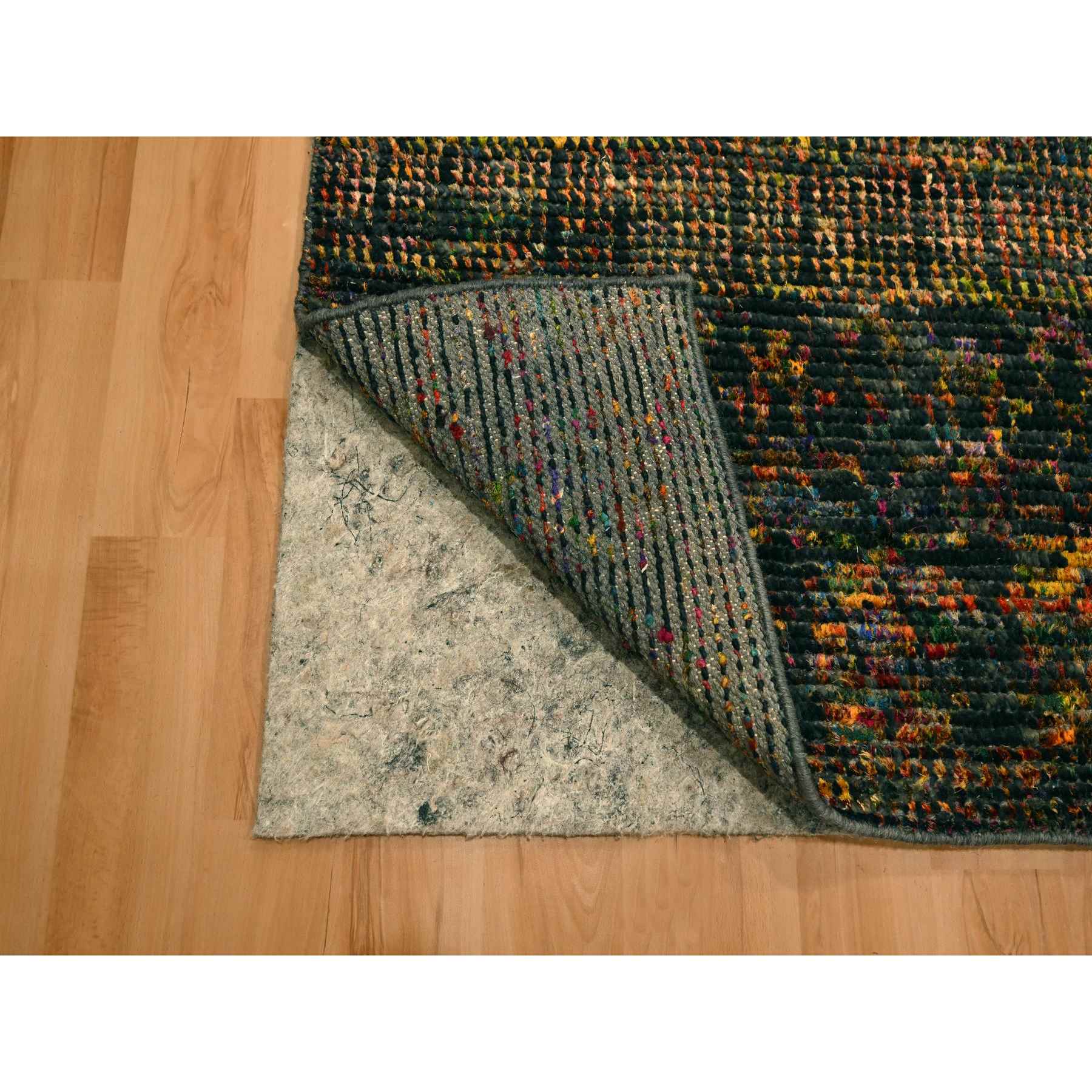 Modern-and-Contemporary-Hand-Knotted-Rug-381030