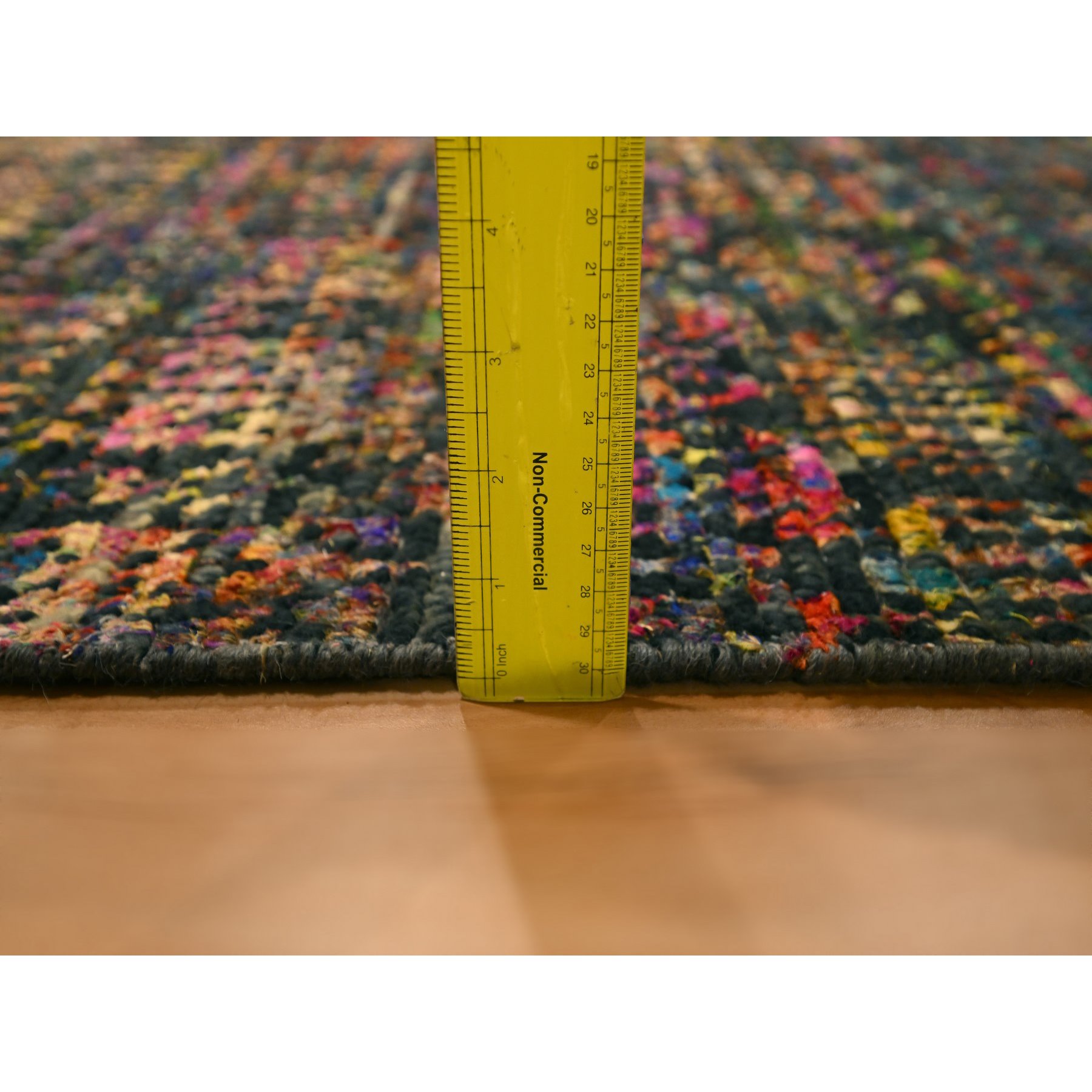 Modern-and-Contemporary-Hand-Knotted-Rug-381030