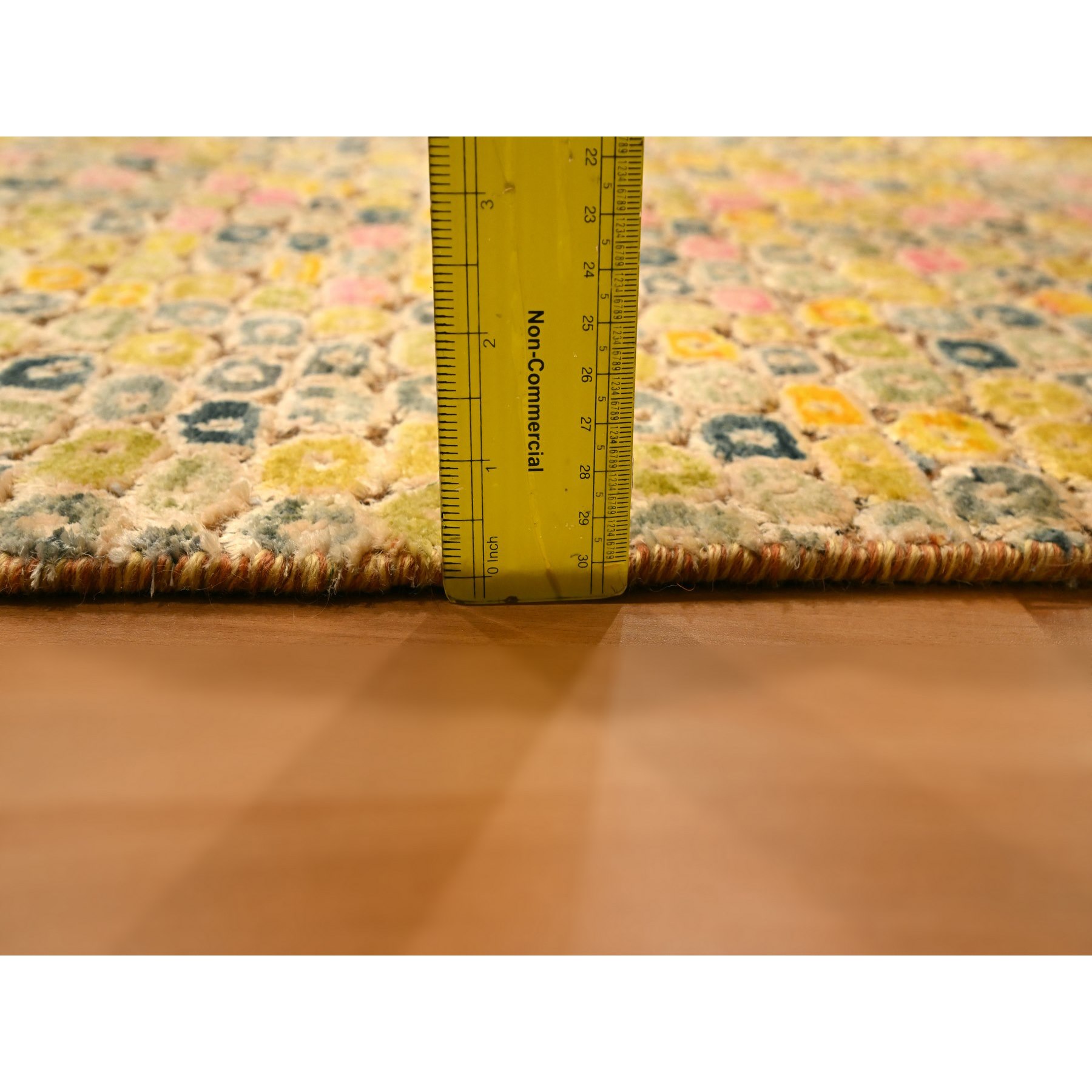 Modern-and-Contemporary-Hand-Knotted-Rug-381040