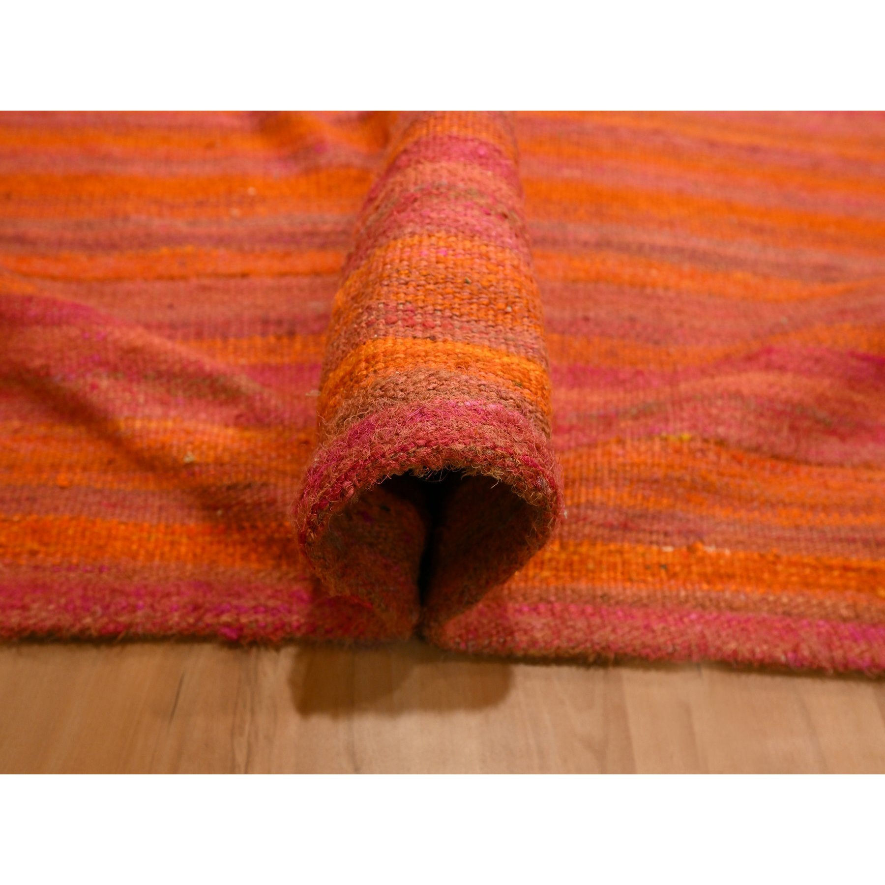 Modern-and-Contemporary-Hand-Knotted-Rug-381050