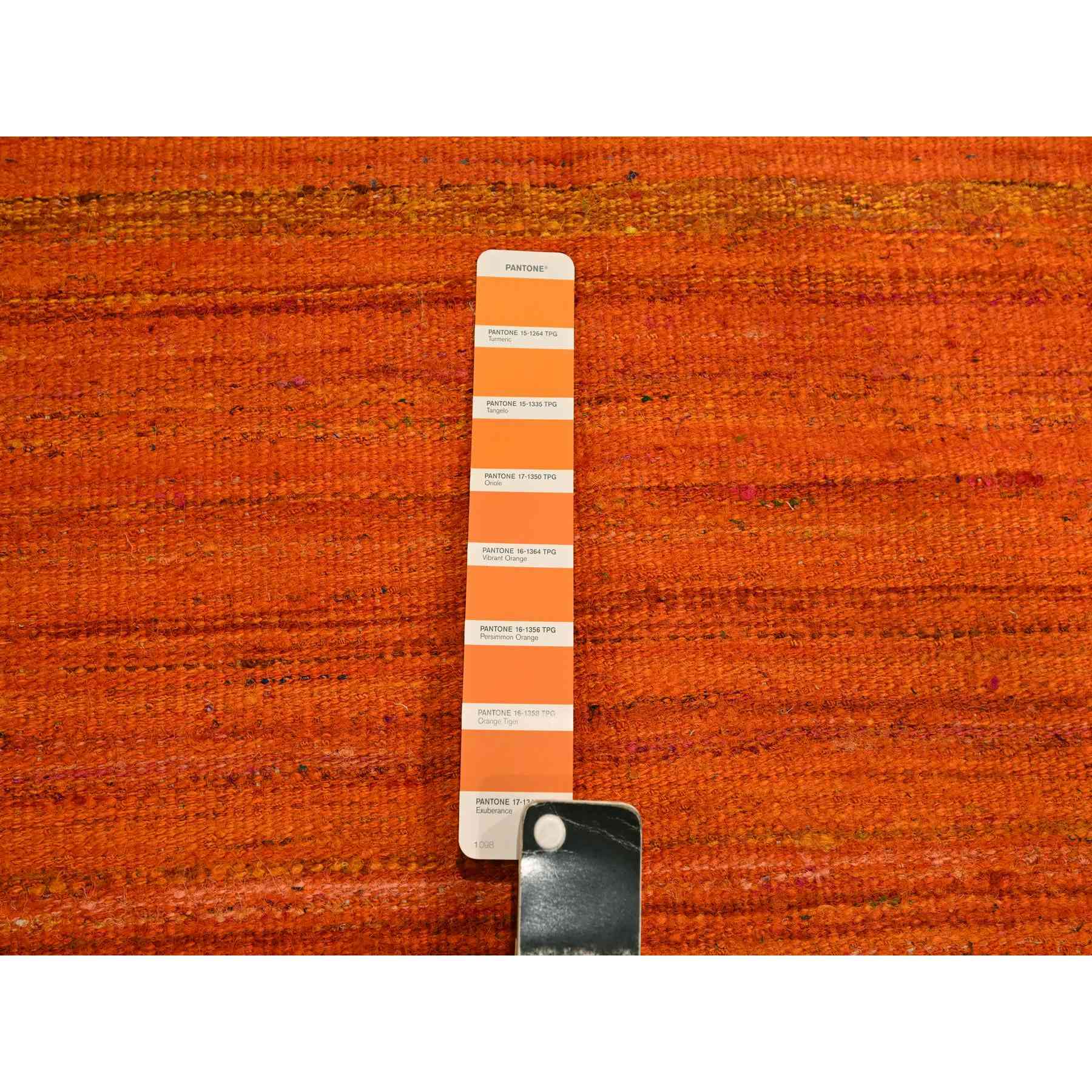 Modern-and-Contemporary-Hand-Knotted-Rug-381050