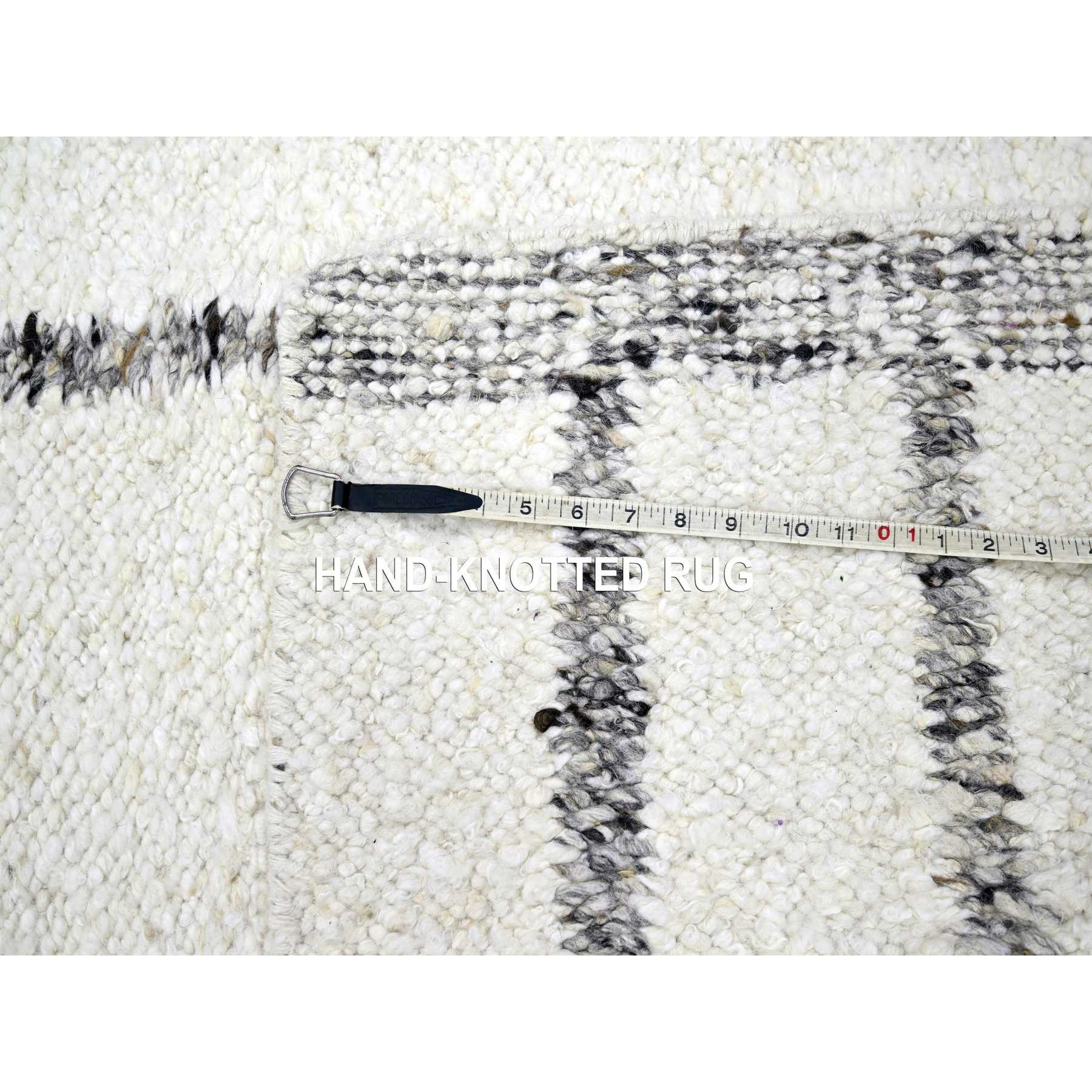 Modern-and-Contemporary-Hand-Knotted-Rug-381060