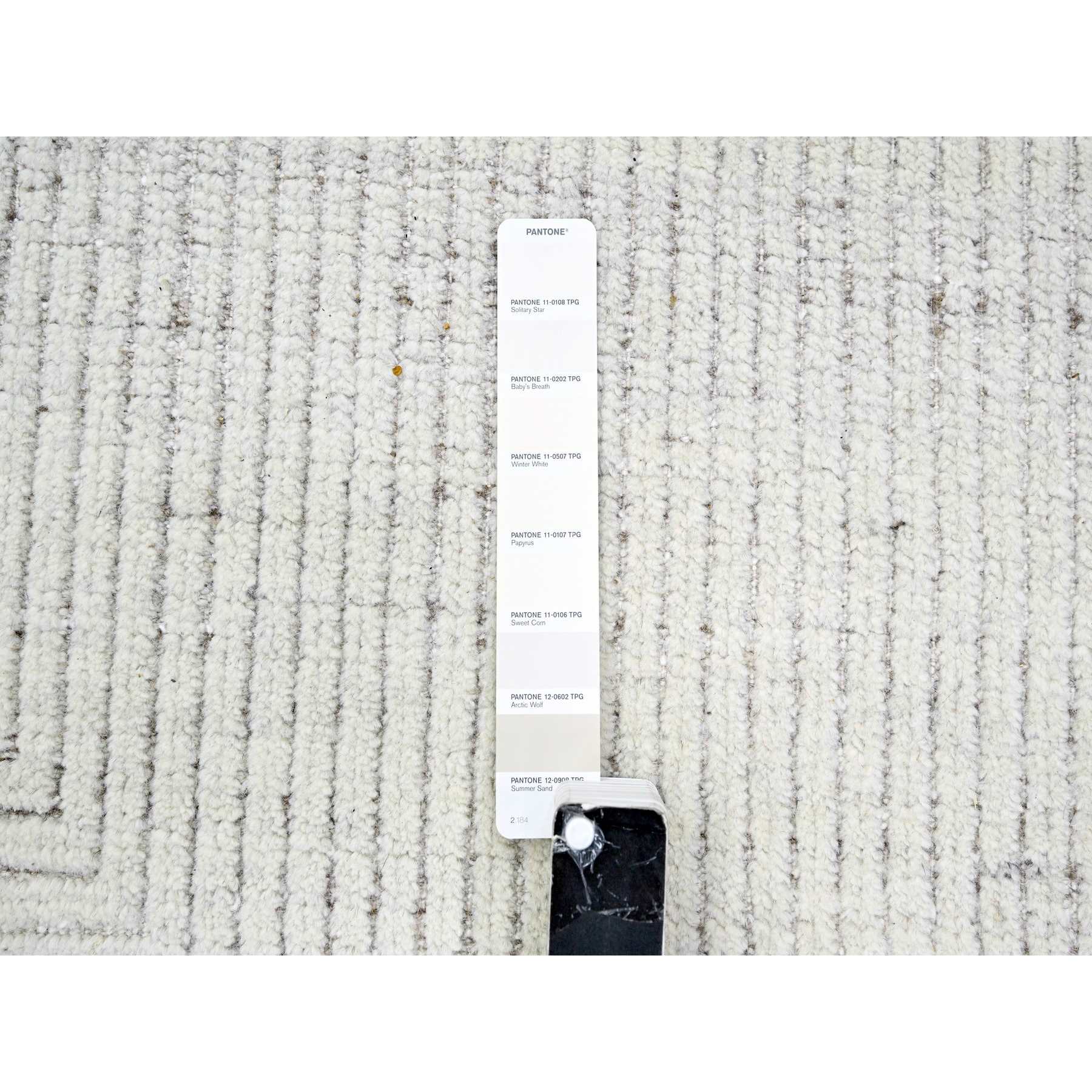 Modern-and-Contemporary-Hand-Knotted-Rug-381075