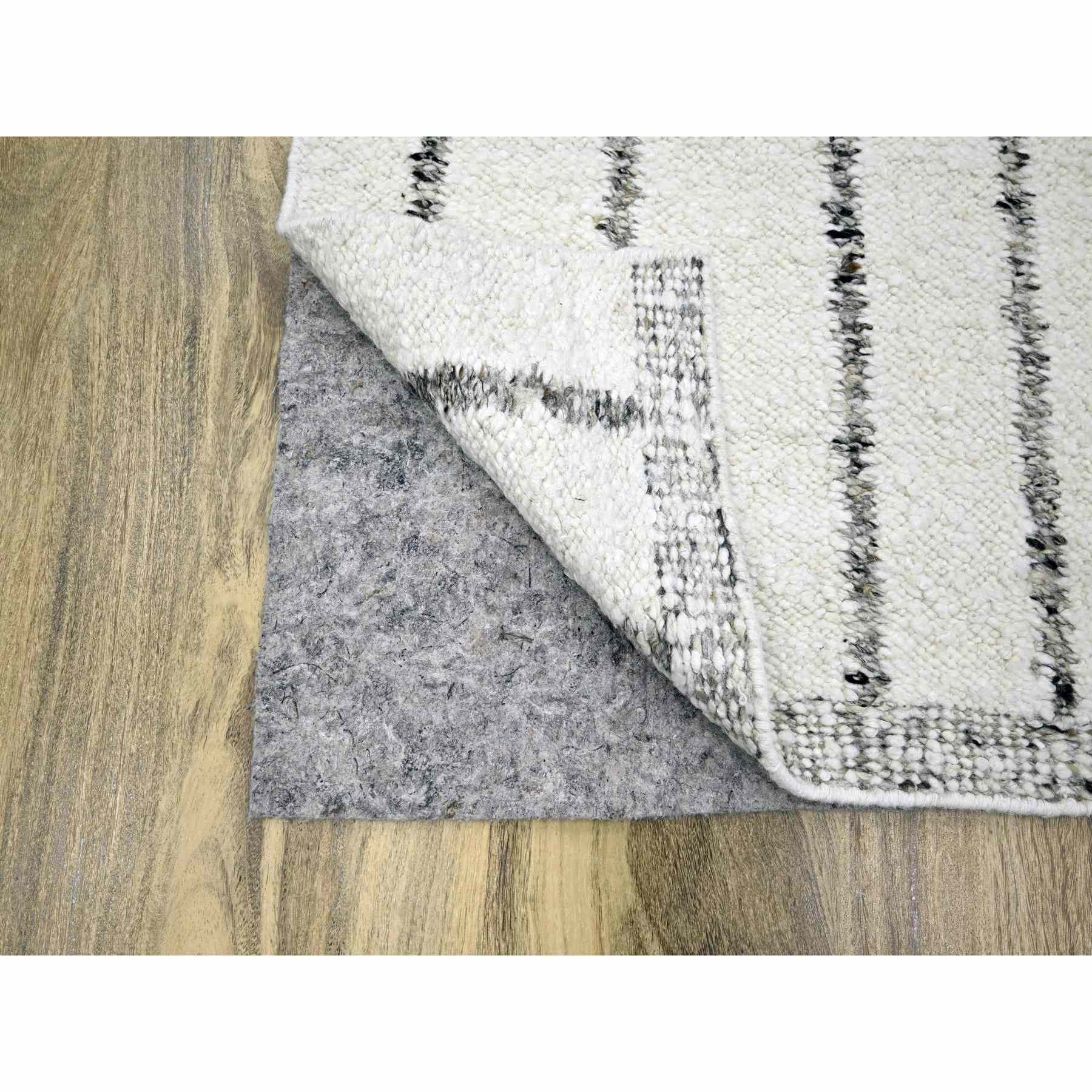 Modern-and-Contemporary-Hand-Knotted-Rug-381085