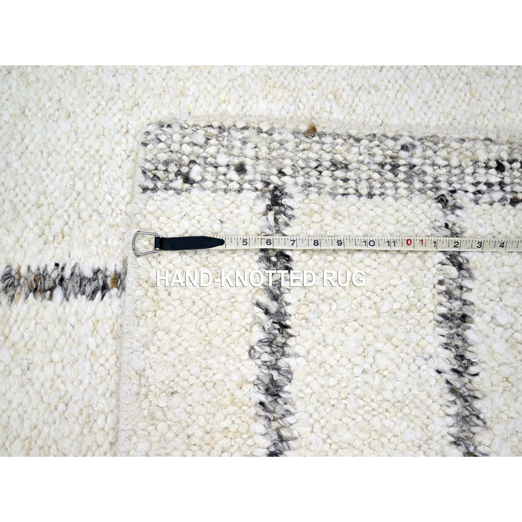Modern-and-Contemporary-Hand-Knotted-Rug-381100