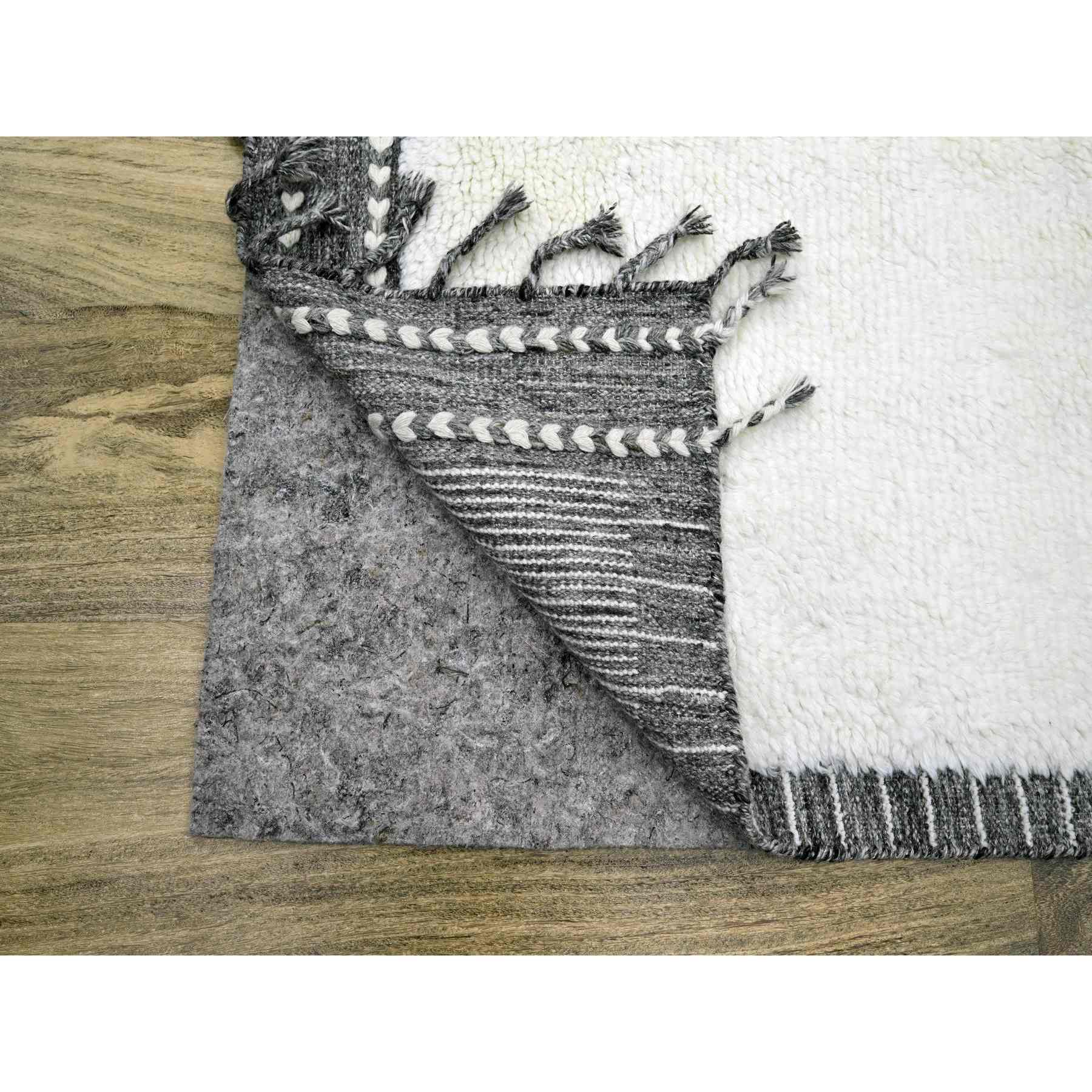 Modern-and-Contemporary-Hand-Knotted-Rug-381110