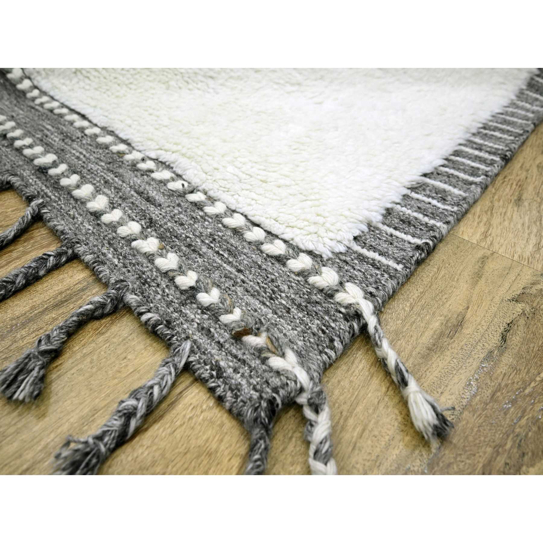 Modern-and-Contemporary-Hand-Knotted-Rug-381110