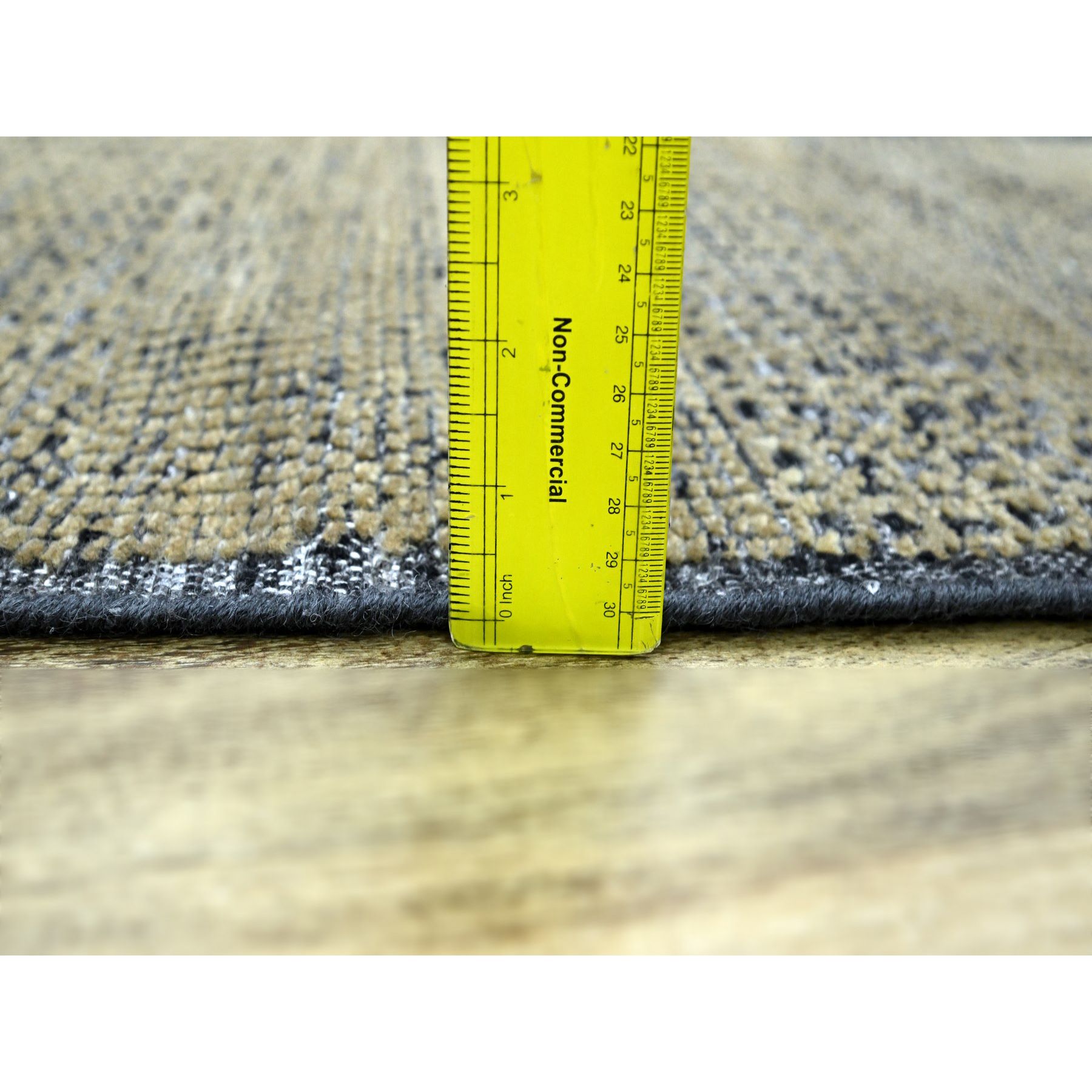 Modern-and-Contemporary-Hand-Knotted-Rug-381310
