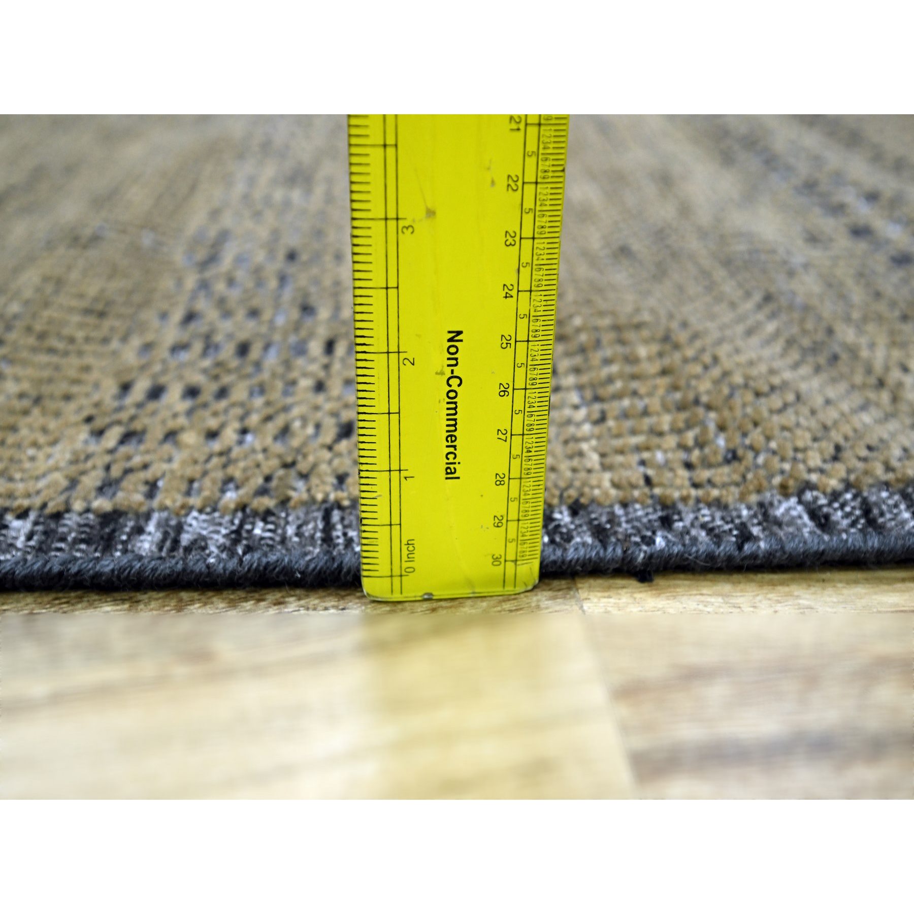Modern-and-Contemporary-Hand-Knotted-Rug-381325