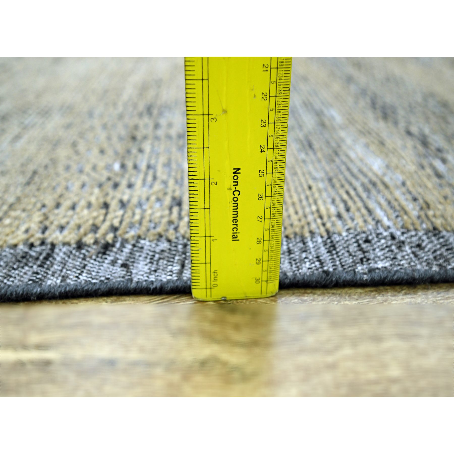 Modern-and-Contemporary-Hand-Knotted-Rug-381440