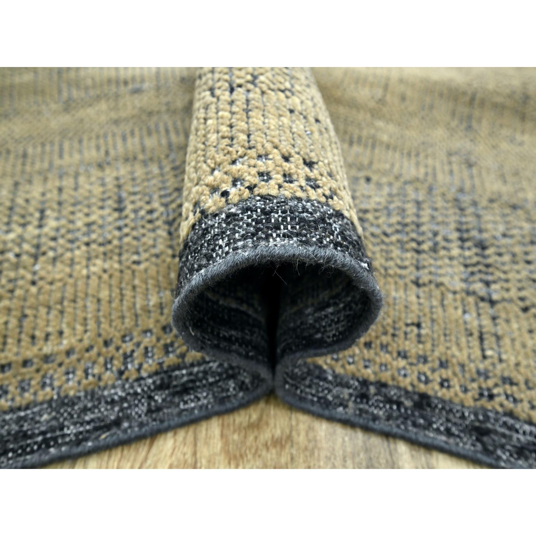 Modern-and-Contemporary-Hand-Knotted-Rug-381510