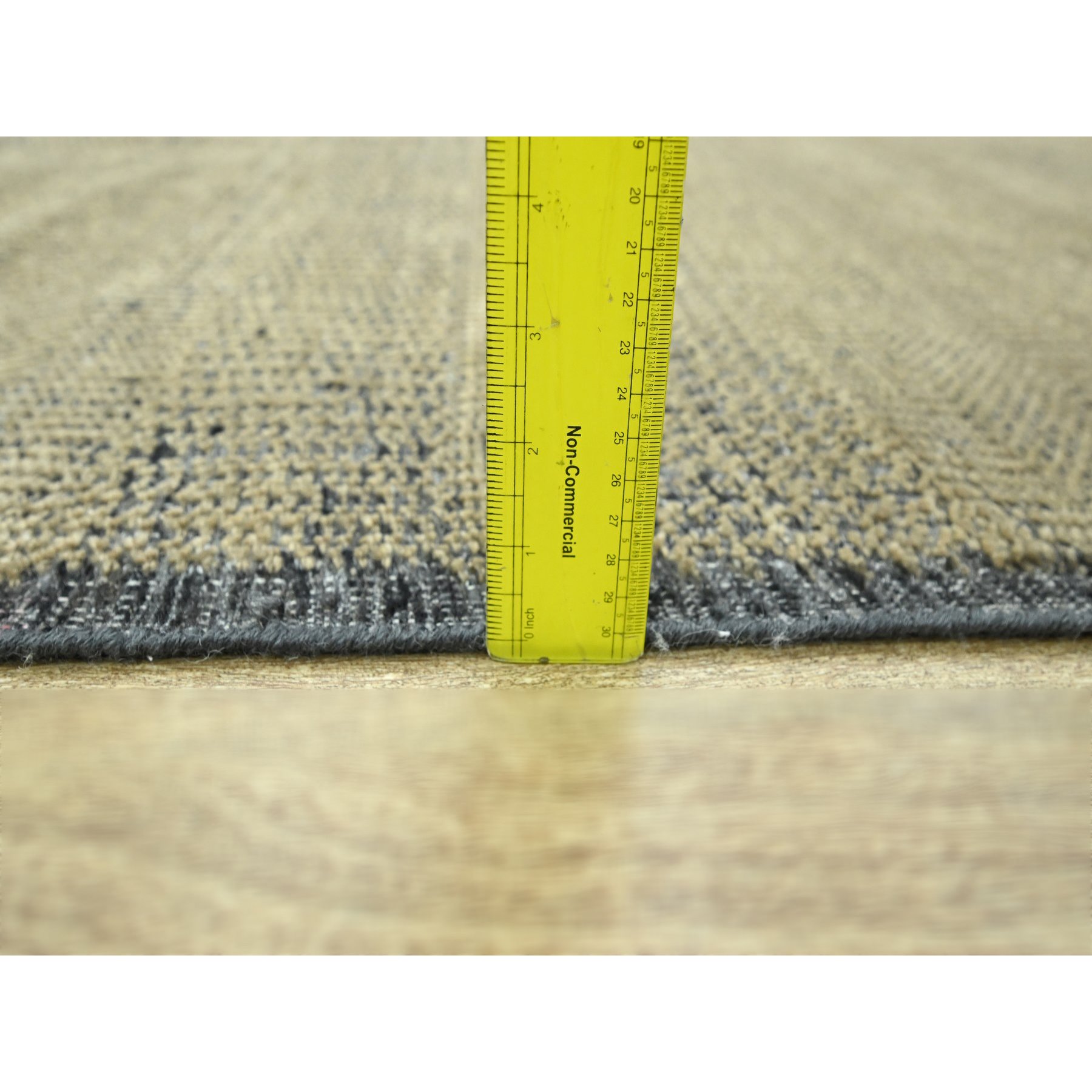 Modern-and-Contemporary-Hand-Knotted-Rug-381510