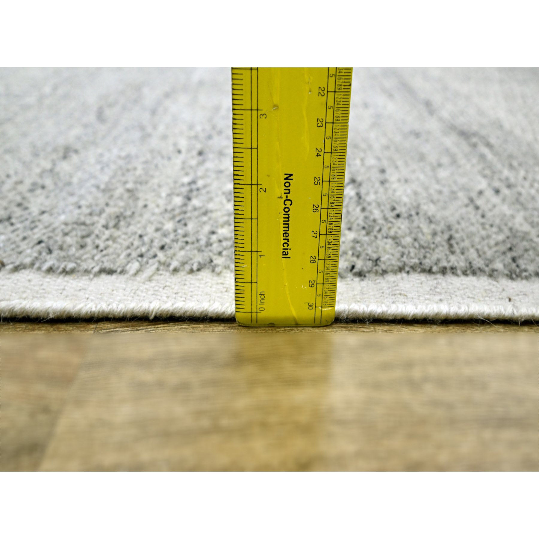 Modern-and-Contemporary-Hand-Knotted-Rug-381520