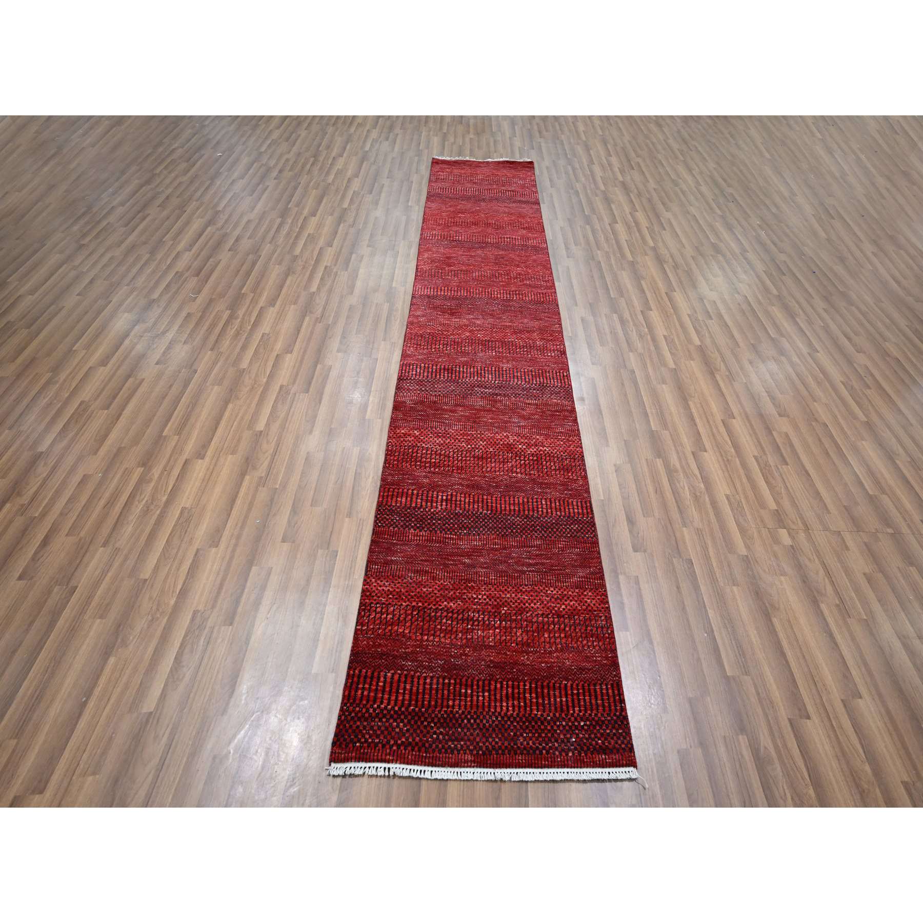 Modern-and-Contemporary-Hand-Knotted-Rug-381585