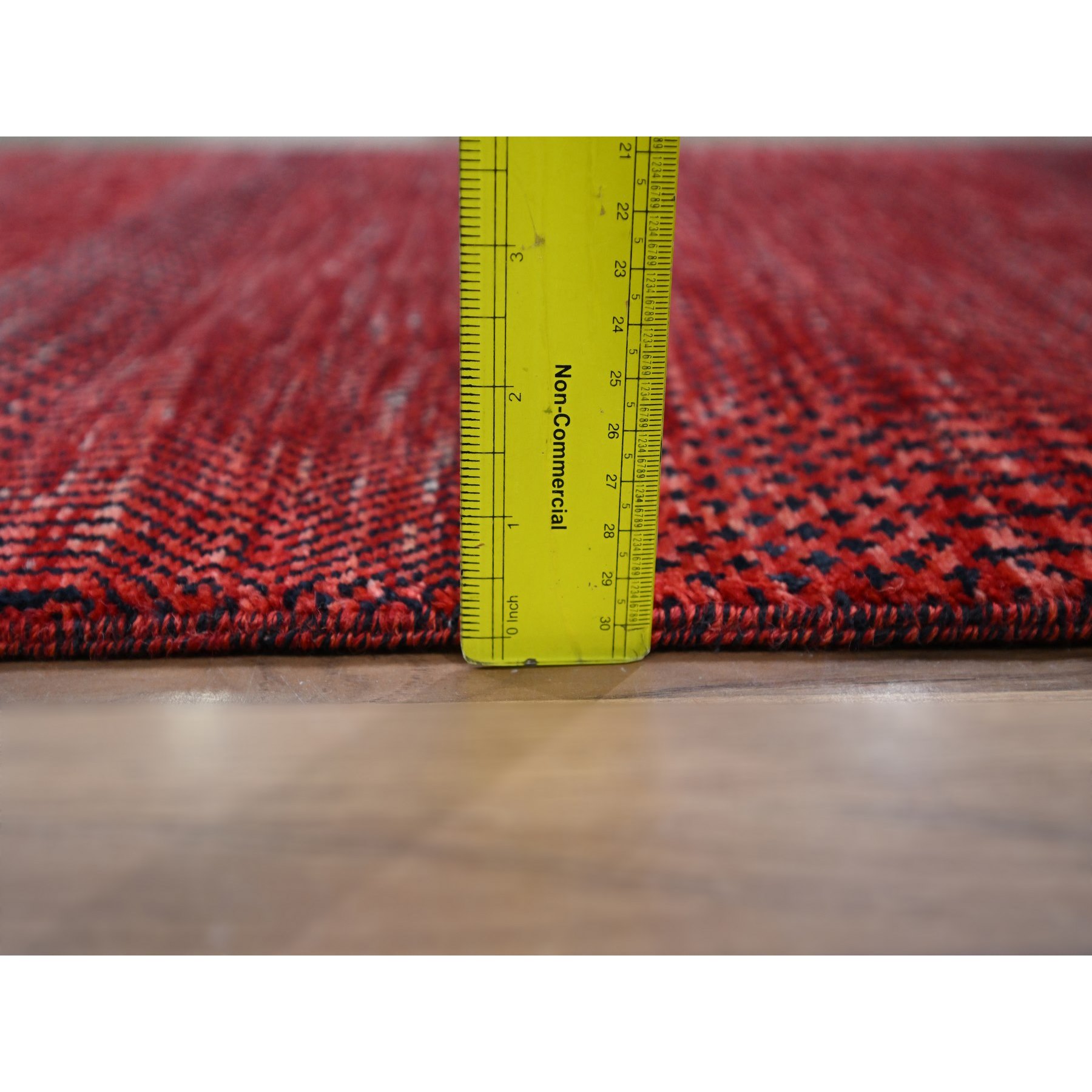 Modern-and-Contemporary-Hand-Knotted-Rug-381590