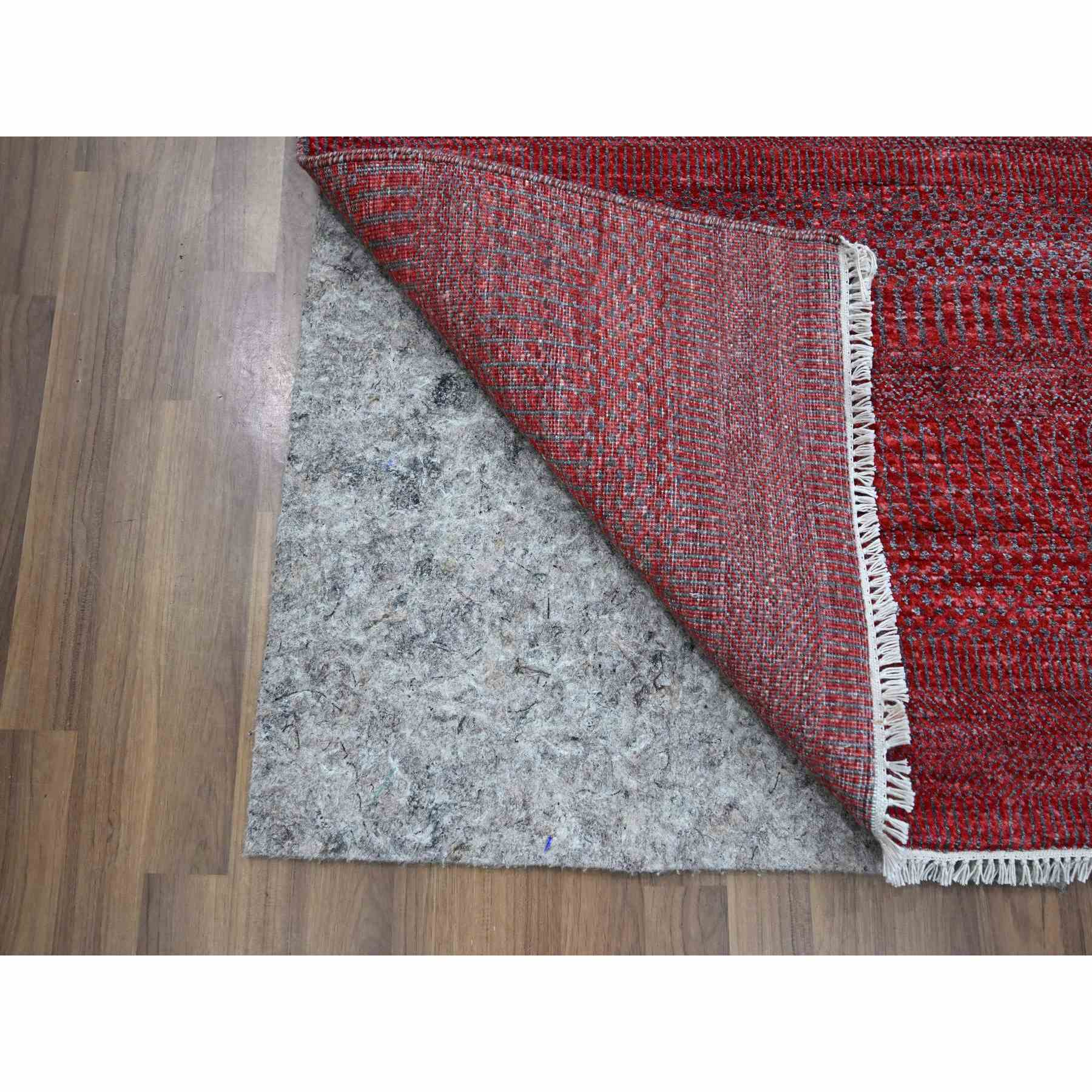 Modern-and-Contemporary-Hand-Knotted-Rug-381600