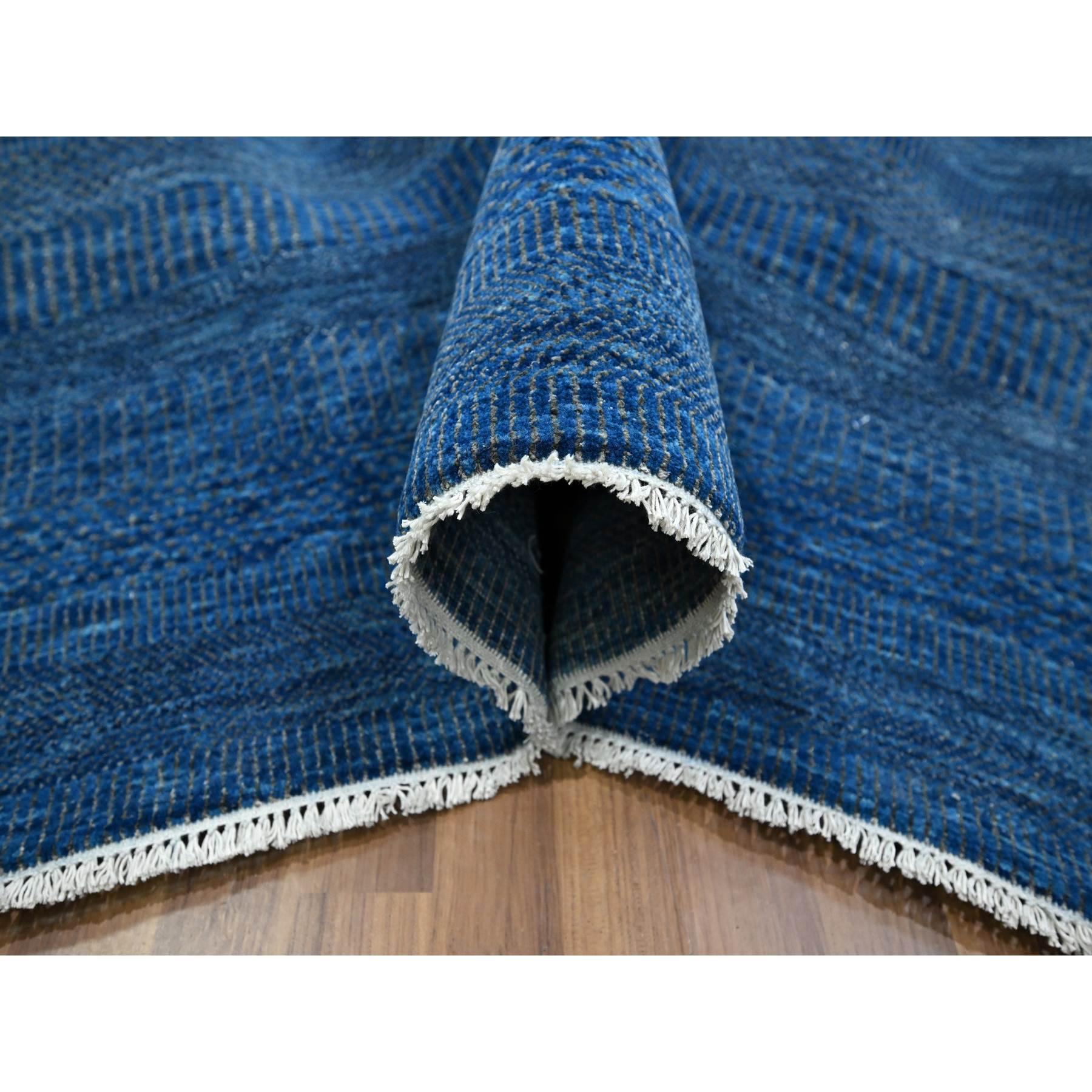 Modern-and-Contemporary-Hand-Knotted-Rug-381610