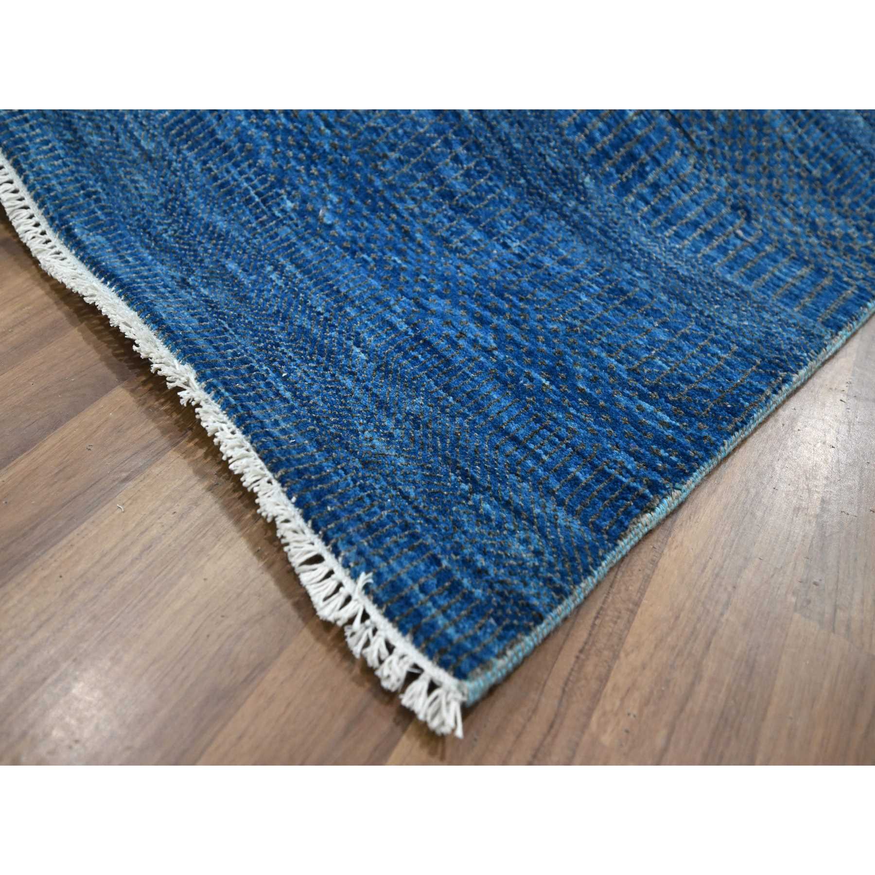 Modern-and-Contemporary-Hand-Knotted-Rug-381610