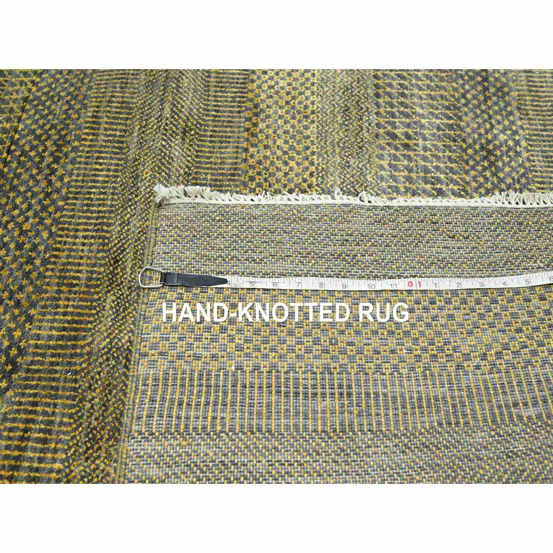 Modern-and-Contemporary-Hand-Knotted-Rug-381615