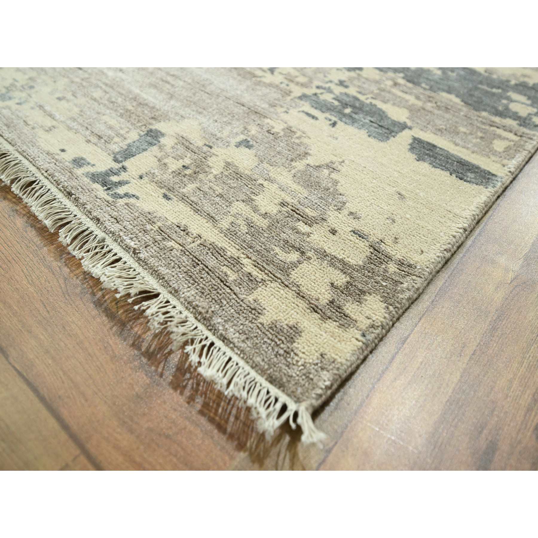 Modern-and-Contemporary-Hand-Knotted-Rug-381655