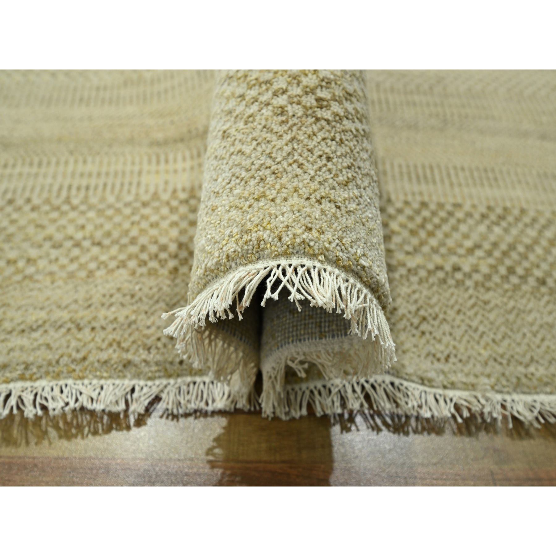Modern-and-Contemporary-Hand-Knotted-Rug-381705