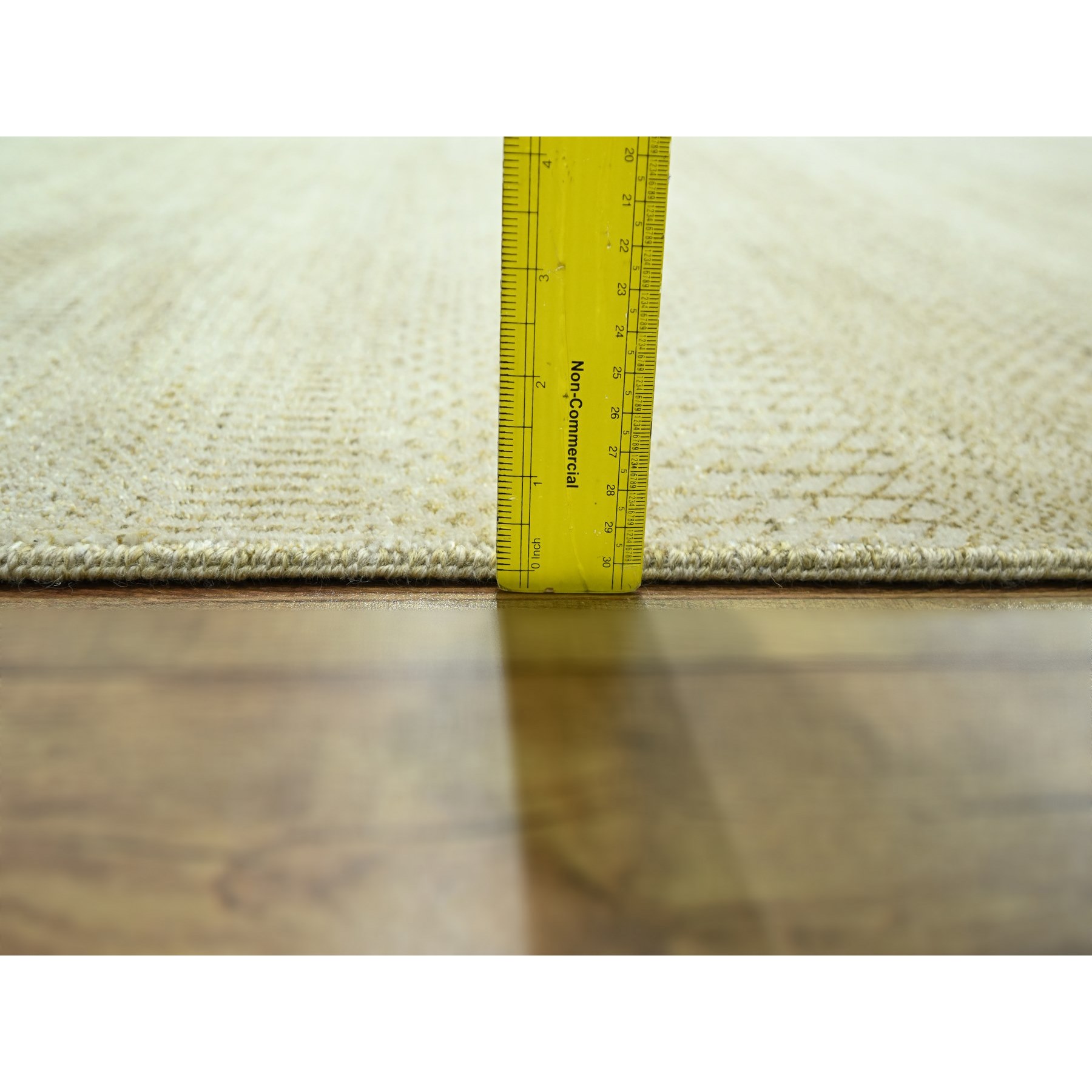 Modern-and-Contemporary-Hand-Knotted-Rug-381705