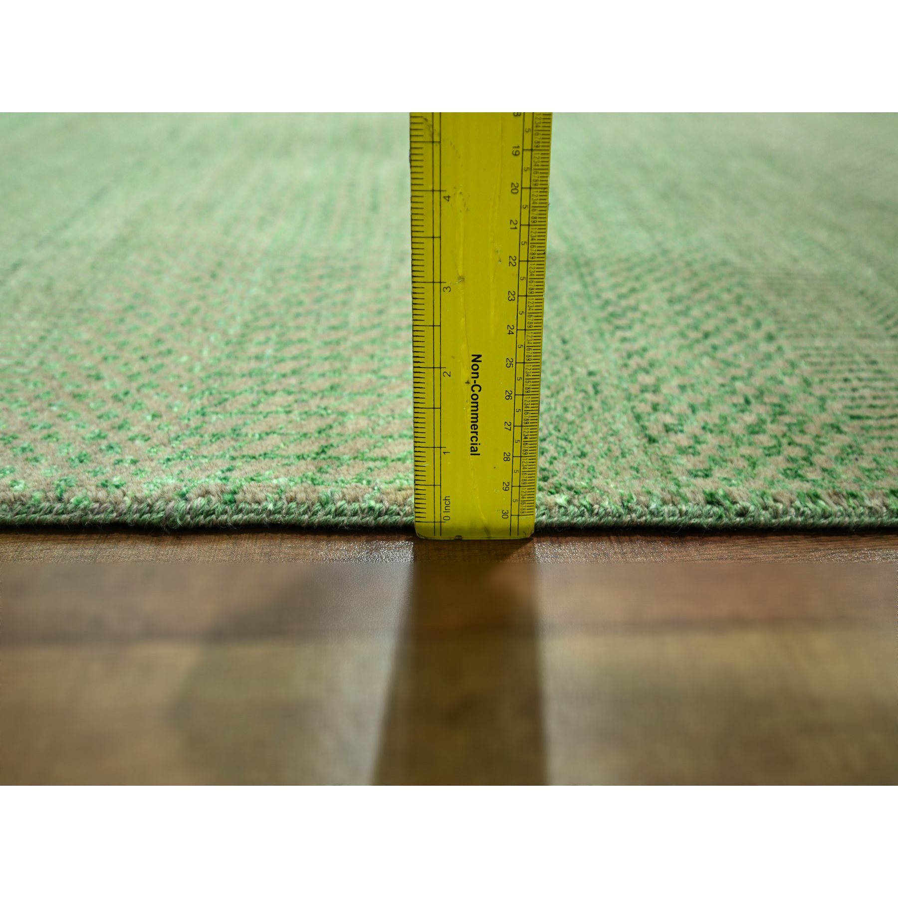Modern-and-Contemporary-Hand-Knotted-Rug-381715