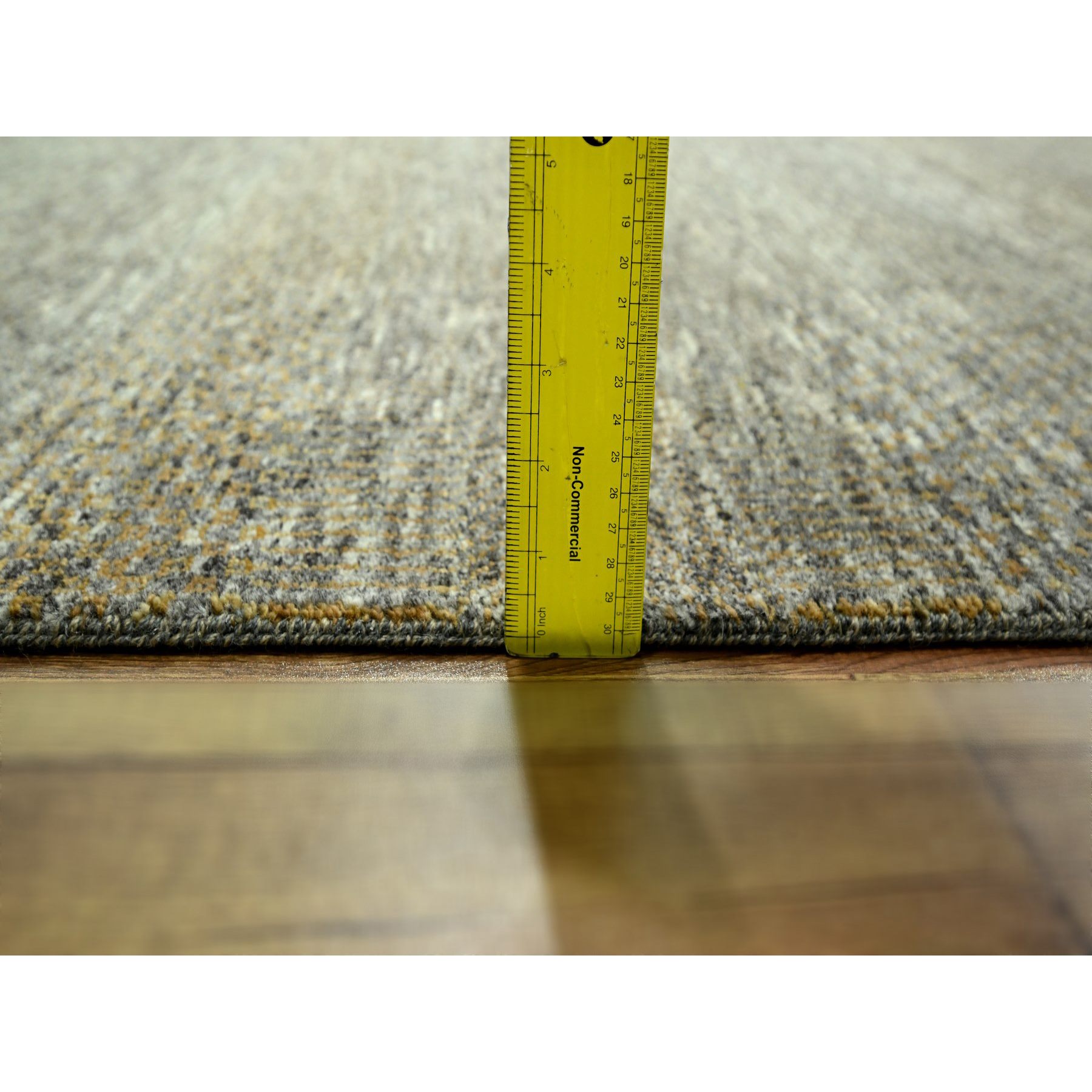 Modern-and-Contemporary-Hand-Knotted-Rug-381720