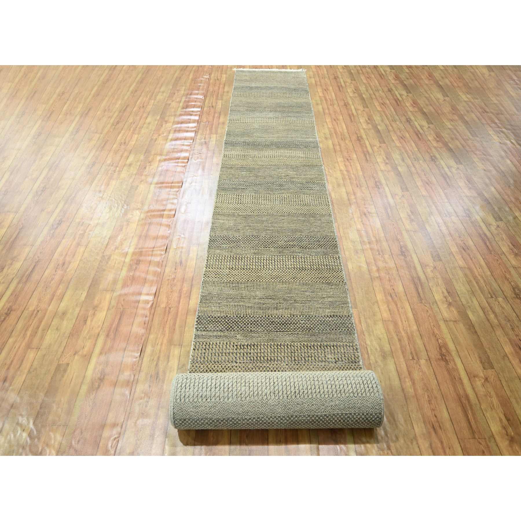 Modern-and-Contemporary-Hand-Knotted-Rug-381740