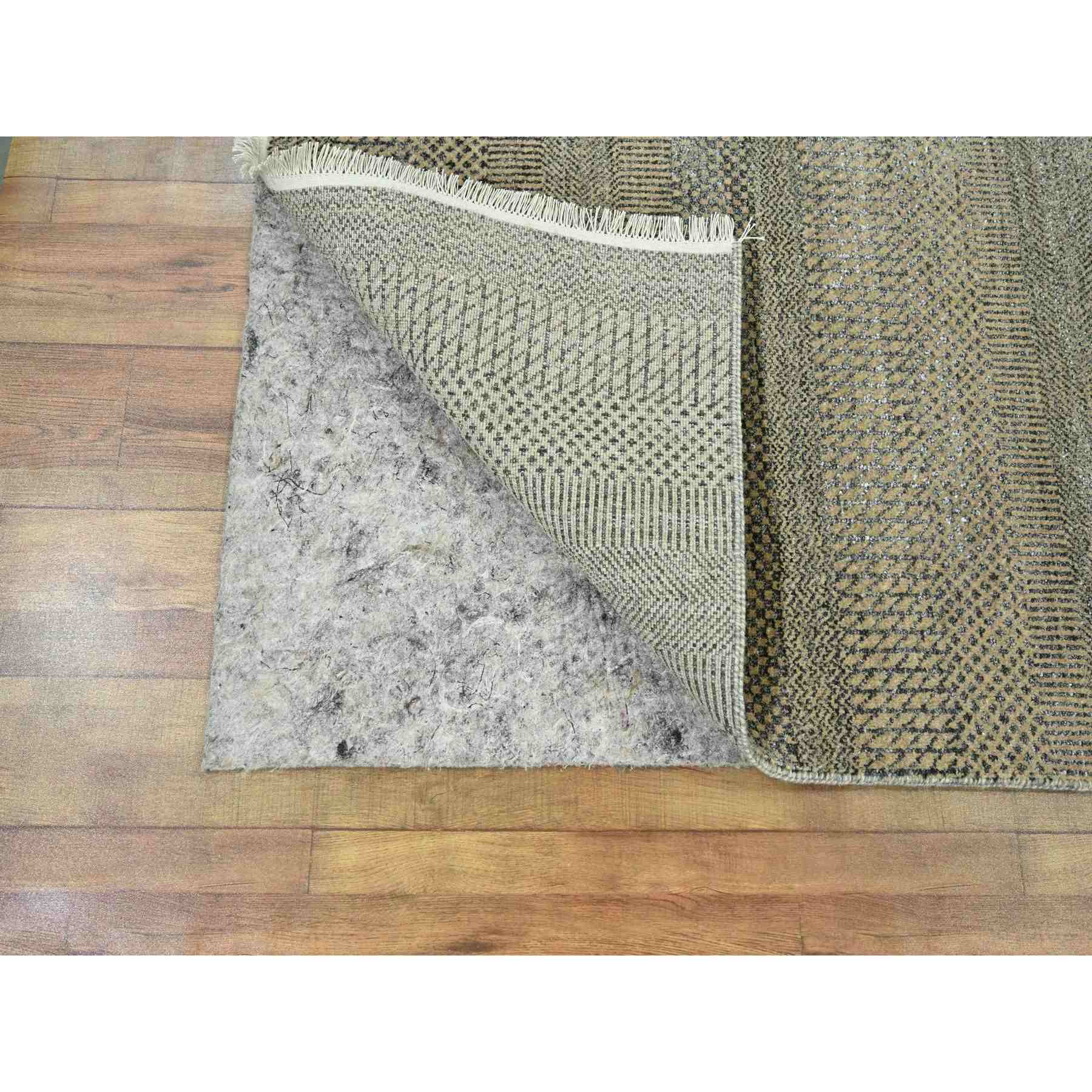 Modern-and-Contemporary-Hand-Knotted-Rug-381740