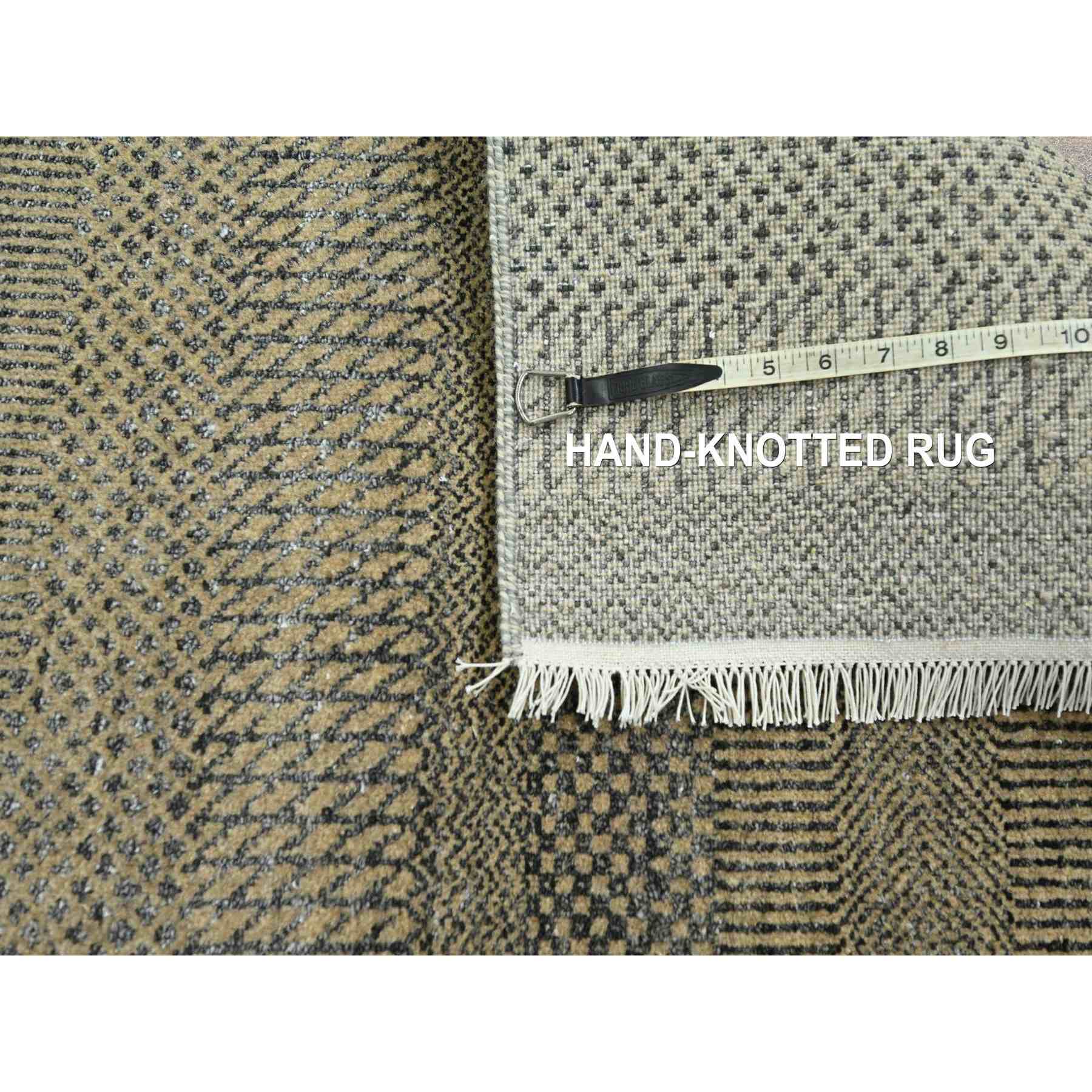 Modern-and-Contemporary-Hand-Knotted-Rug-381740