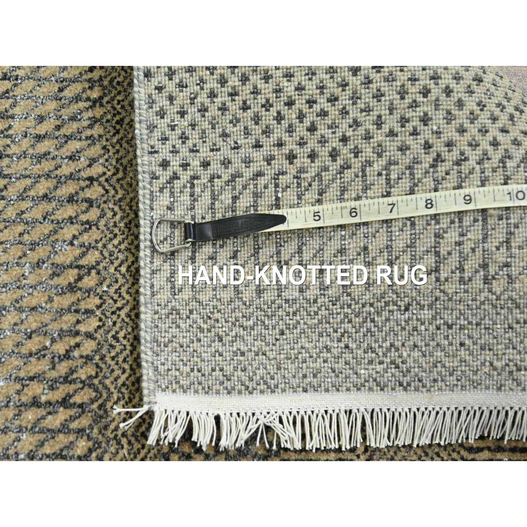 Modern-and-Contemporary-Hand-Knotted-Rug-381745