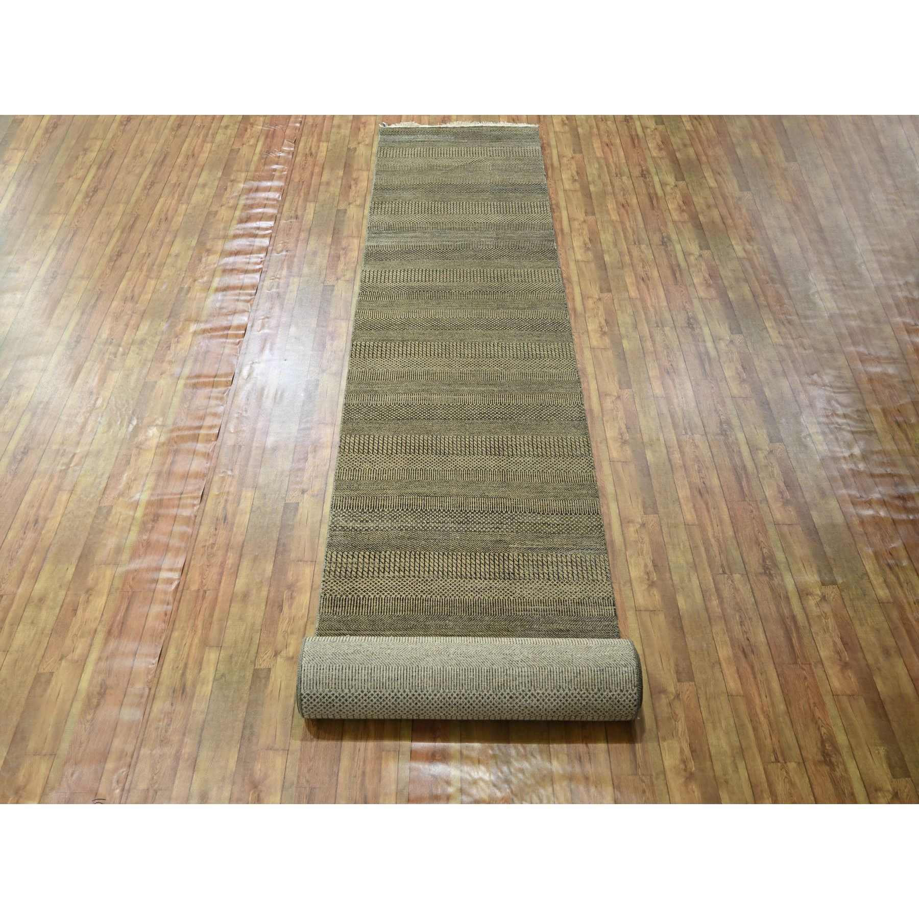 Modern-and-Contemporary-Hand-Knotted-Rug-381750