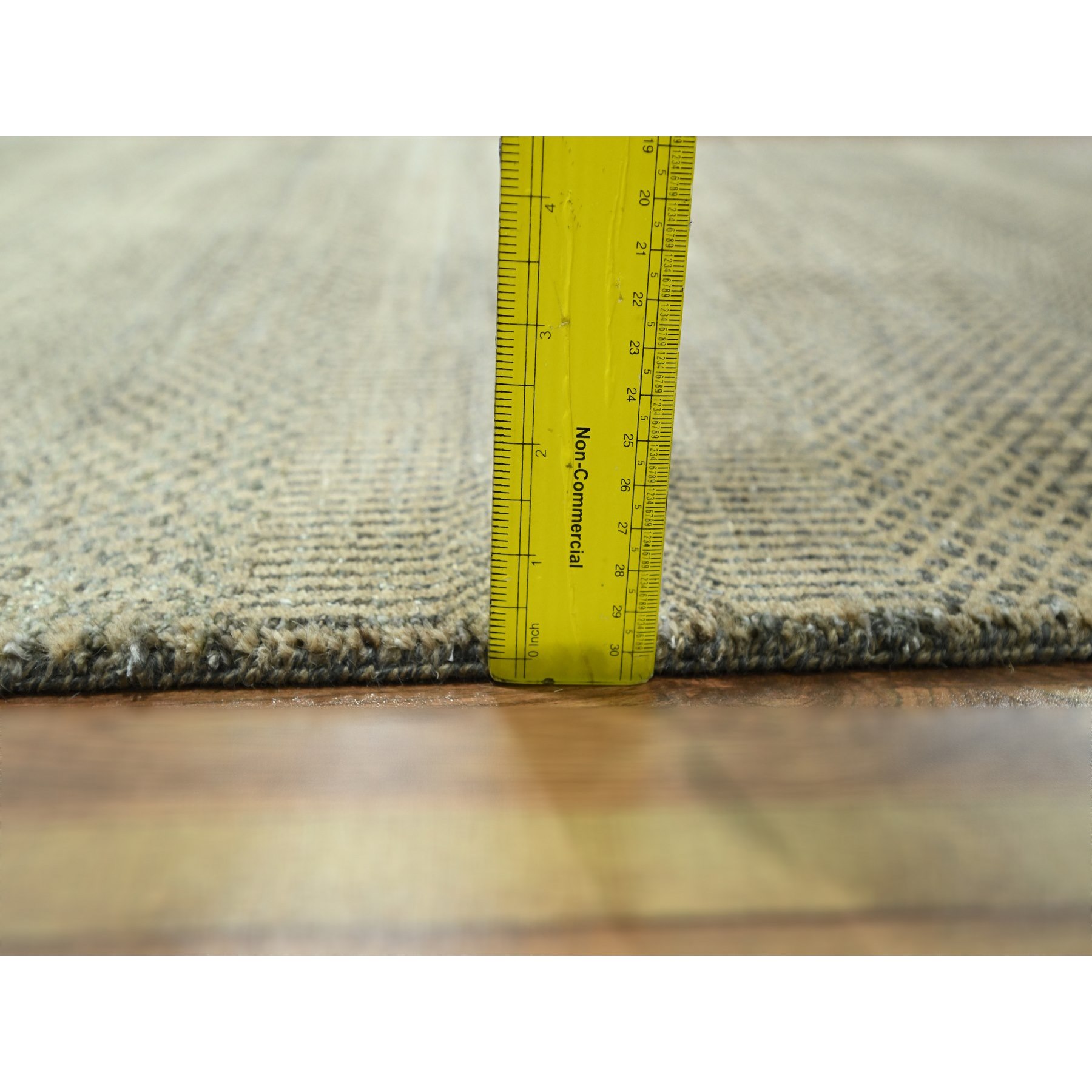 Modern-and-Contemporary-Hand-Knotted-Rug-381750