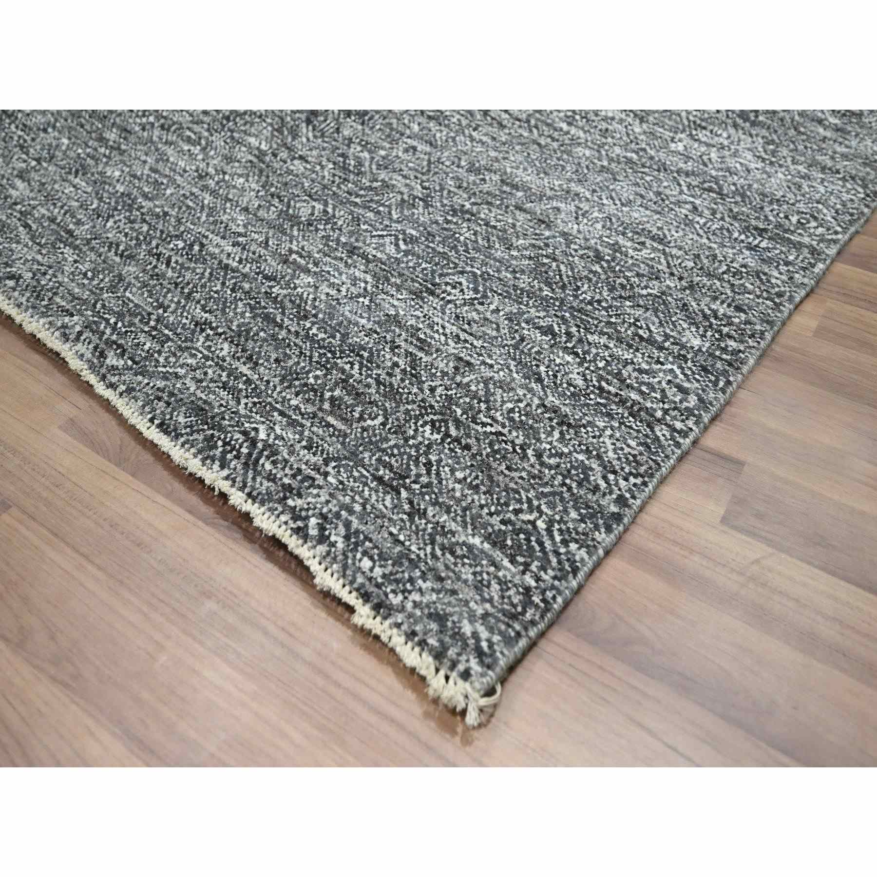 Modern-and-Contemporary-Hand-Knotted-Rug-381910