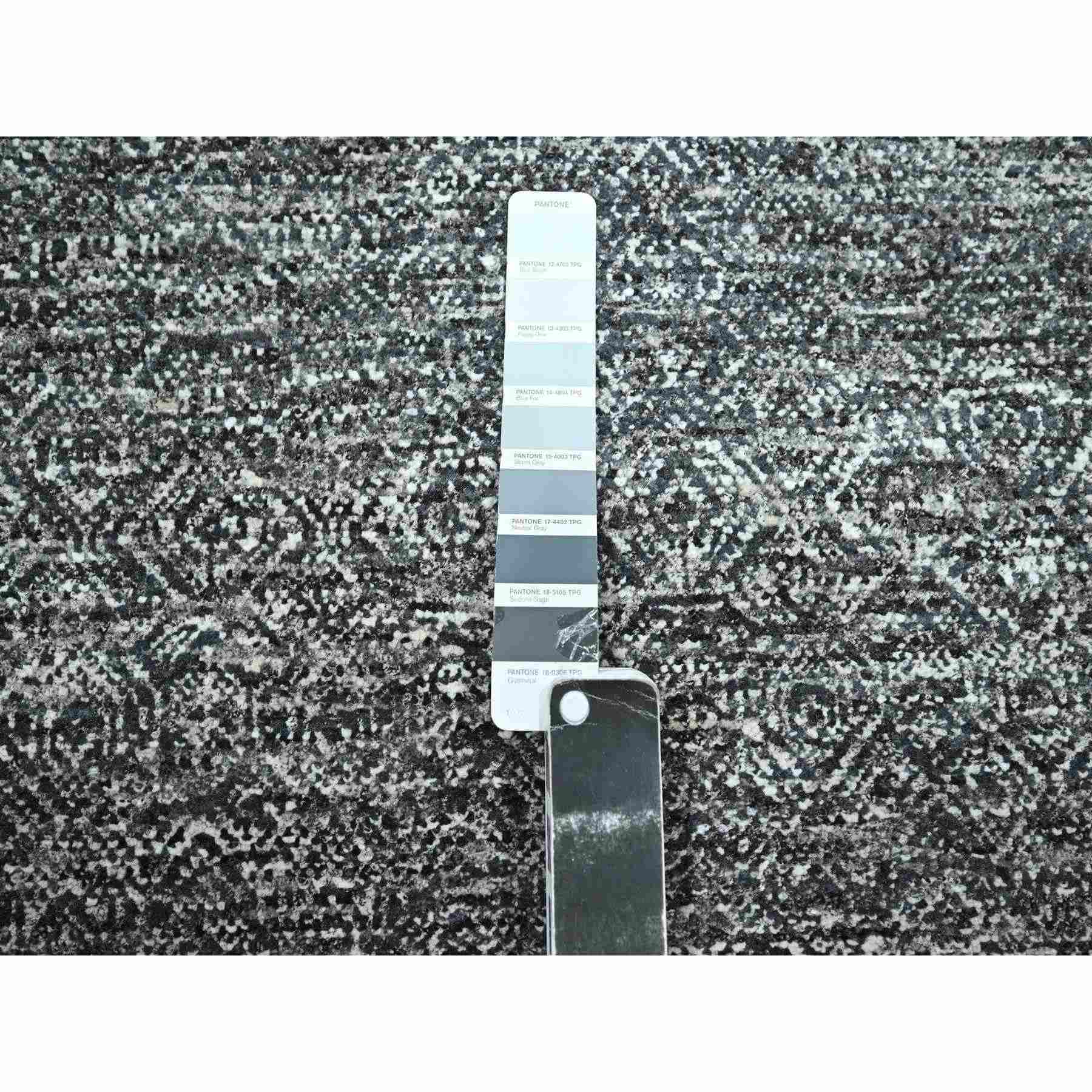 Modern-and-Contemporary-Hand-Knotted-Rug-381910
