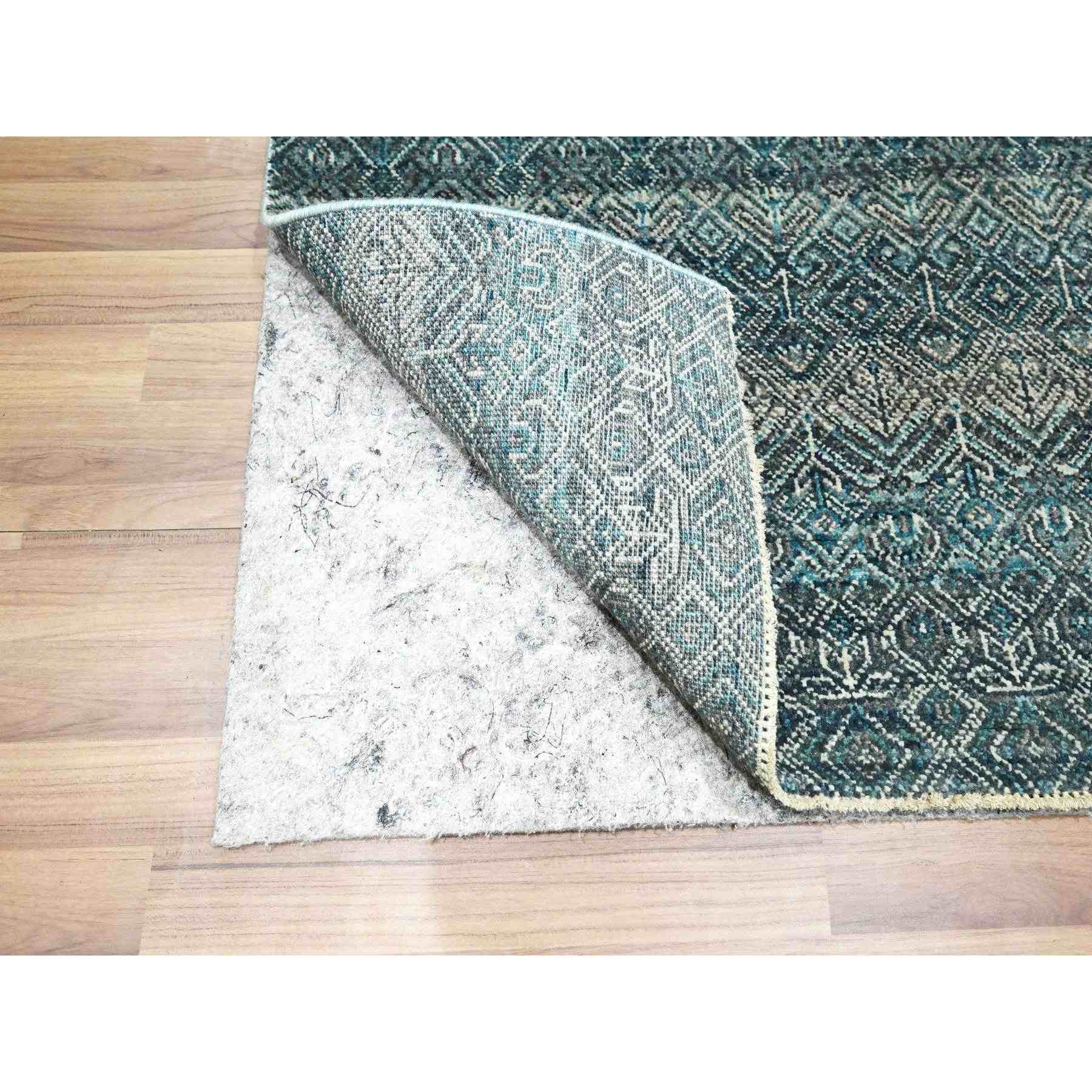 Modern-and-Contemporary-Hand-Knotted-Rug-381955