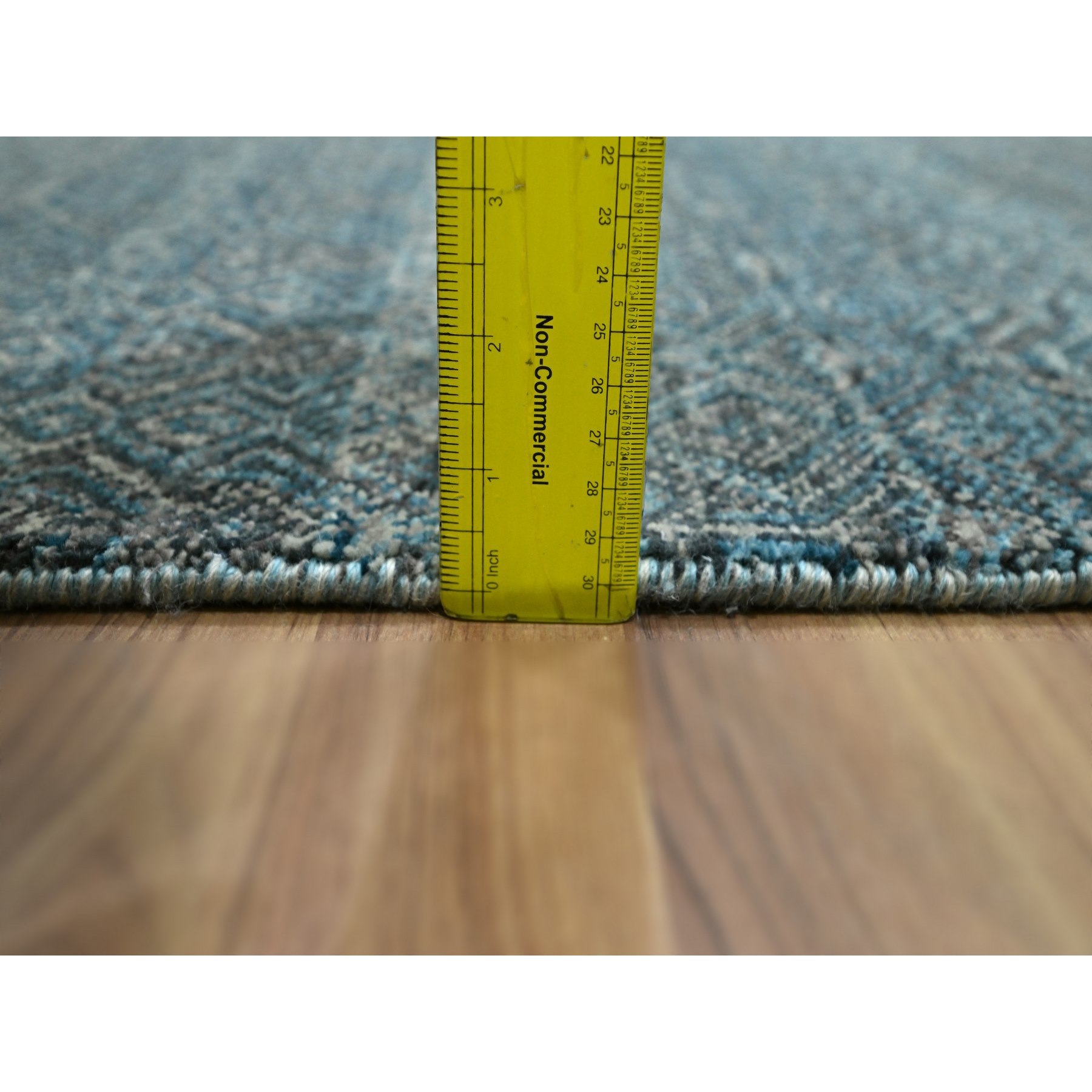Modern-and-Contemporary-Hand-Knotted-Rug-381960