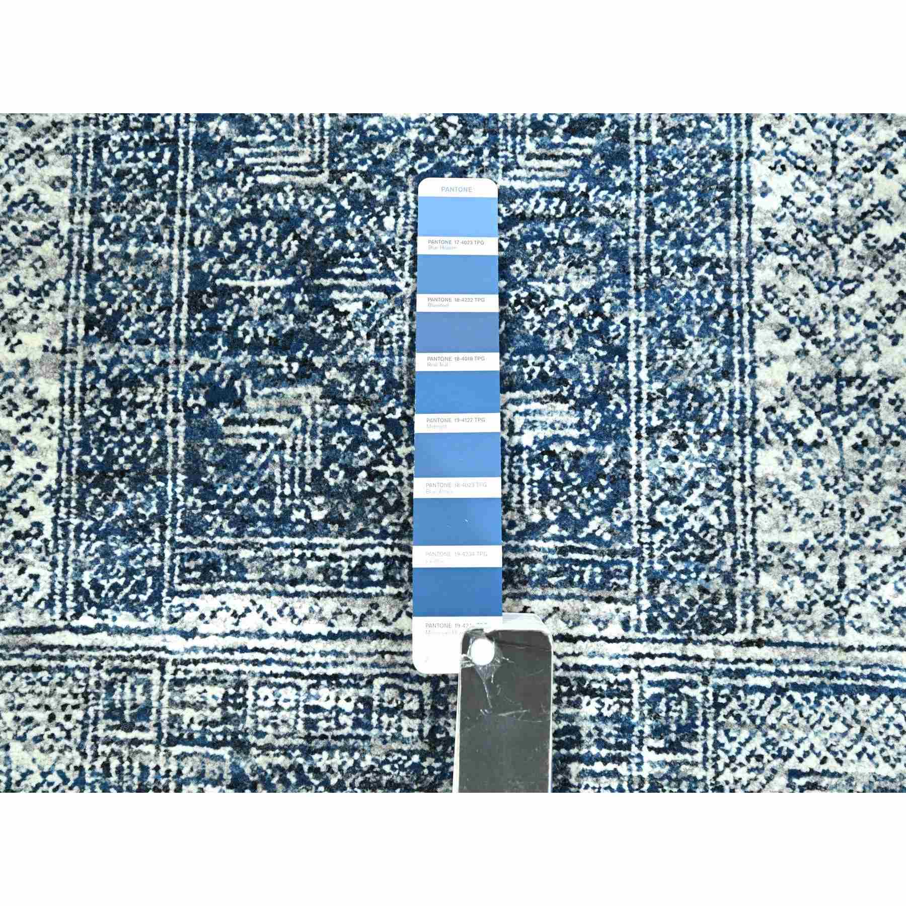 Modern-and-Contemporary-Hand-Knotted-Rug-382120