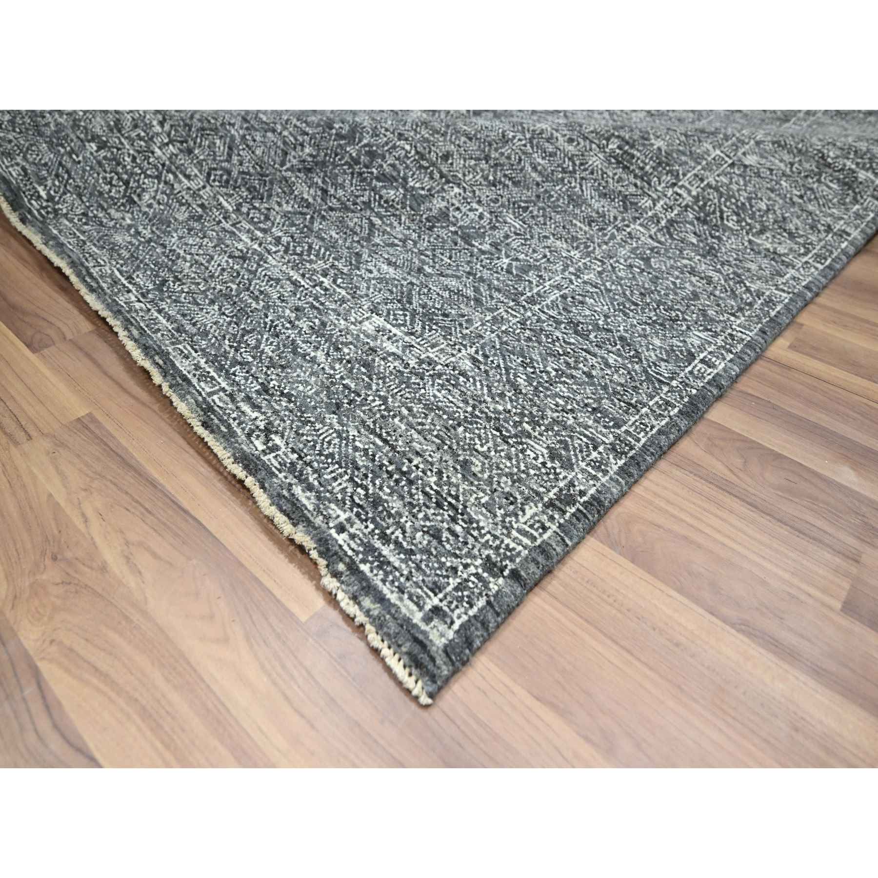 Modern-and-Contemporary-Hand-Knotted-Rug-382130