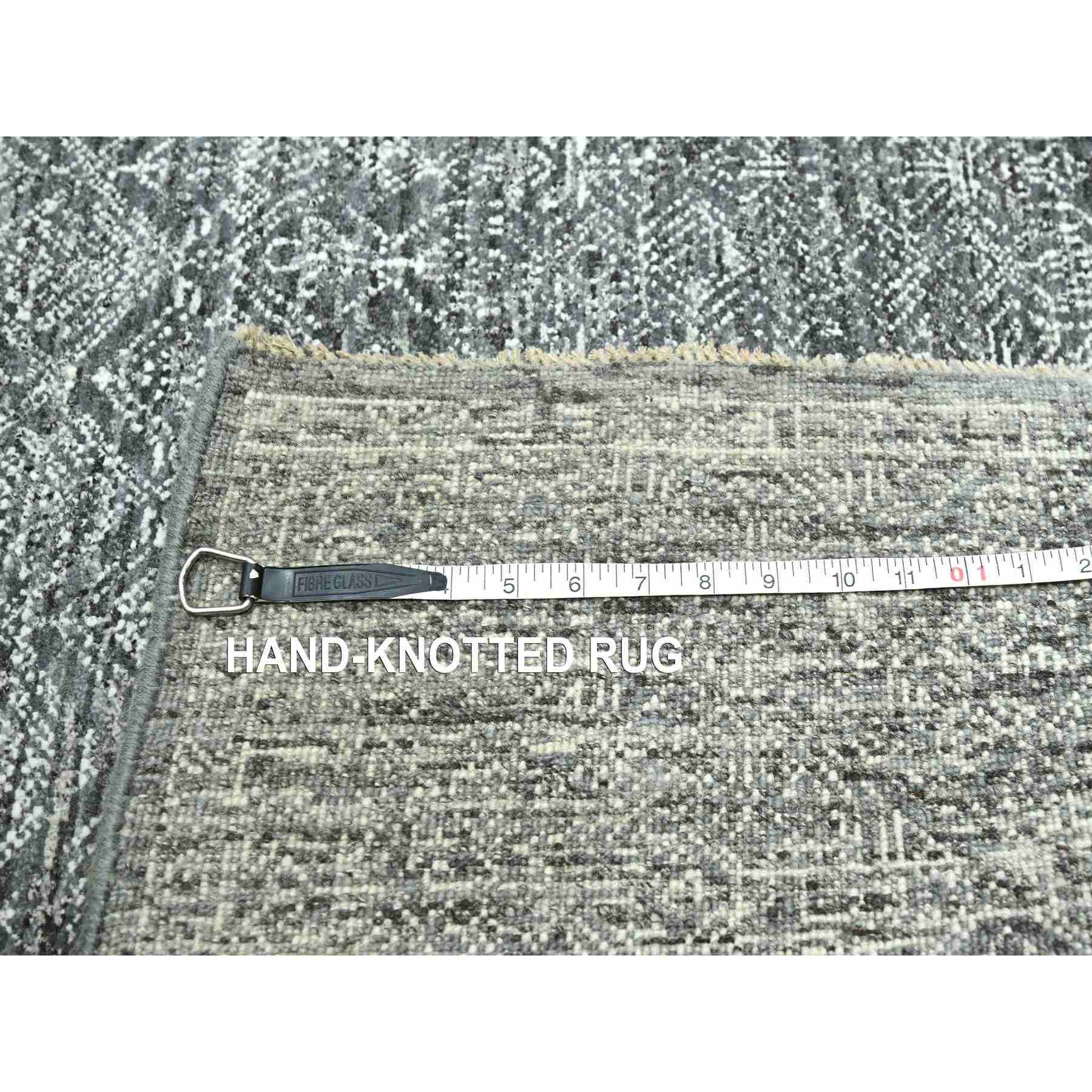 Modern-and-Contemporary-Hand-Knotted-Rug-382130