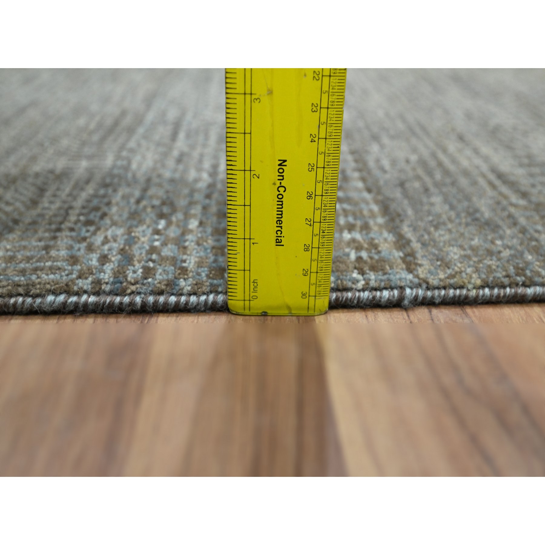 Modern-and-Contemporary-Hand-Knotted-Rug-382200