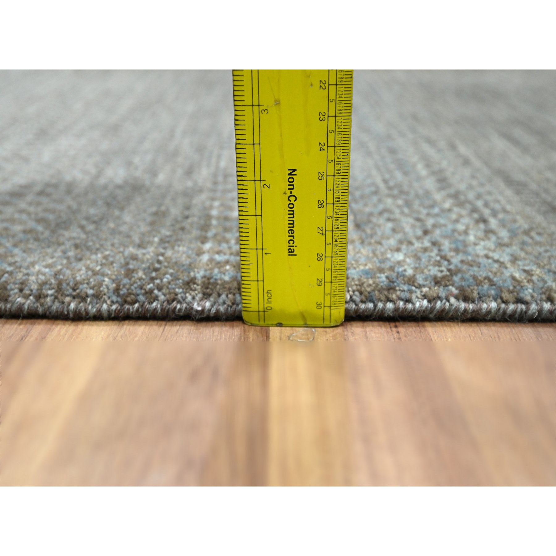 Modern-and-Contemporary-Hand-Knotted-Rug-382205
