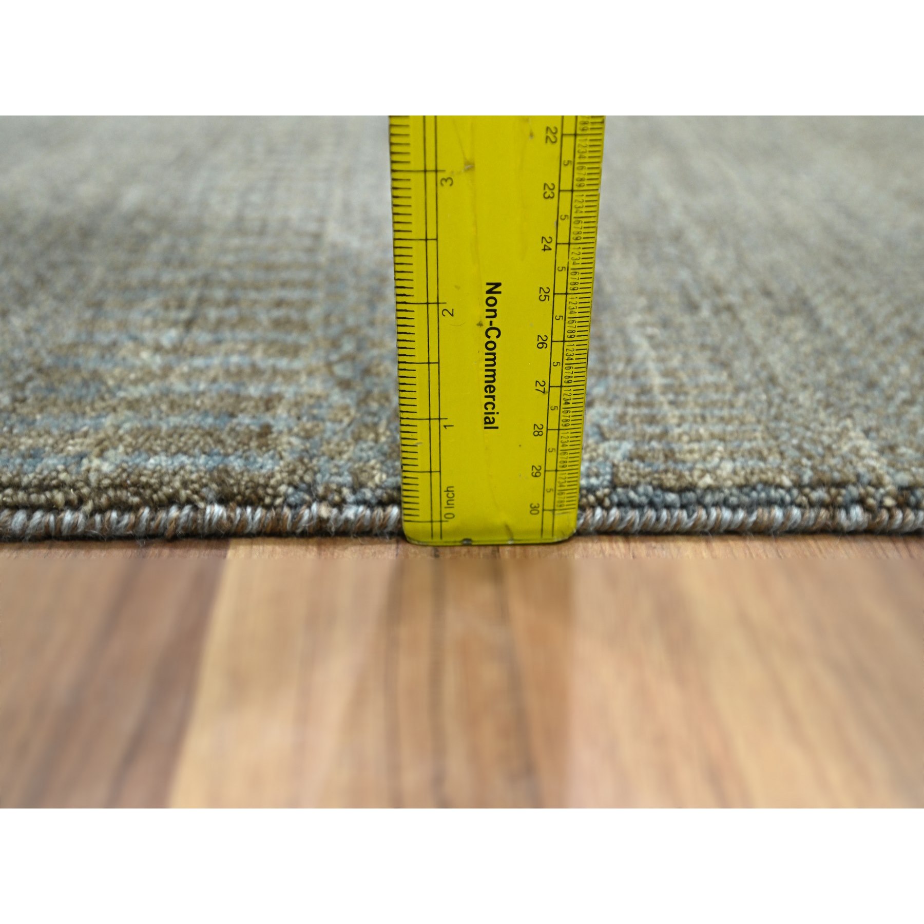 Modern-and-Contemporary-Hand-Knotted-Rug-382240