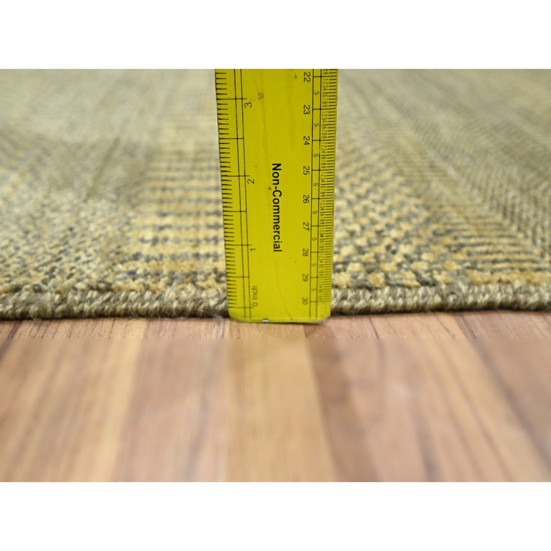 Modern-and-Contemporary-Hand-Knotted-Rug-382275