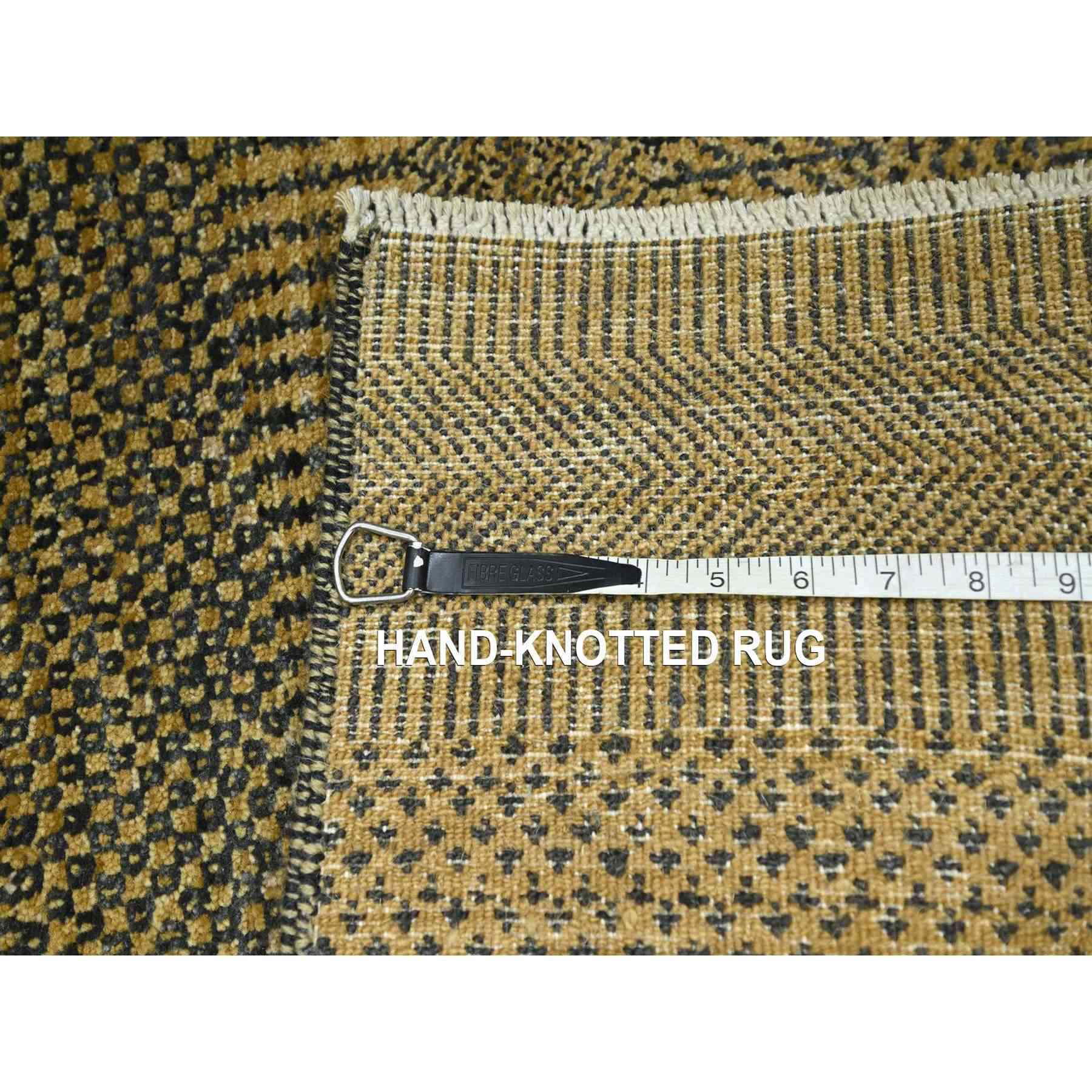 Modern-and-Contemporary-Hand-Knotted-Rug-382310
