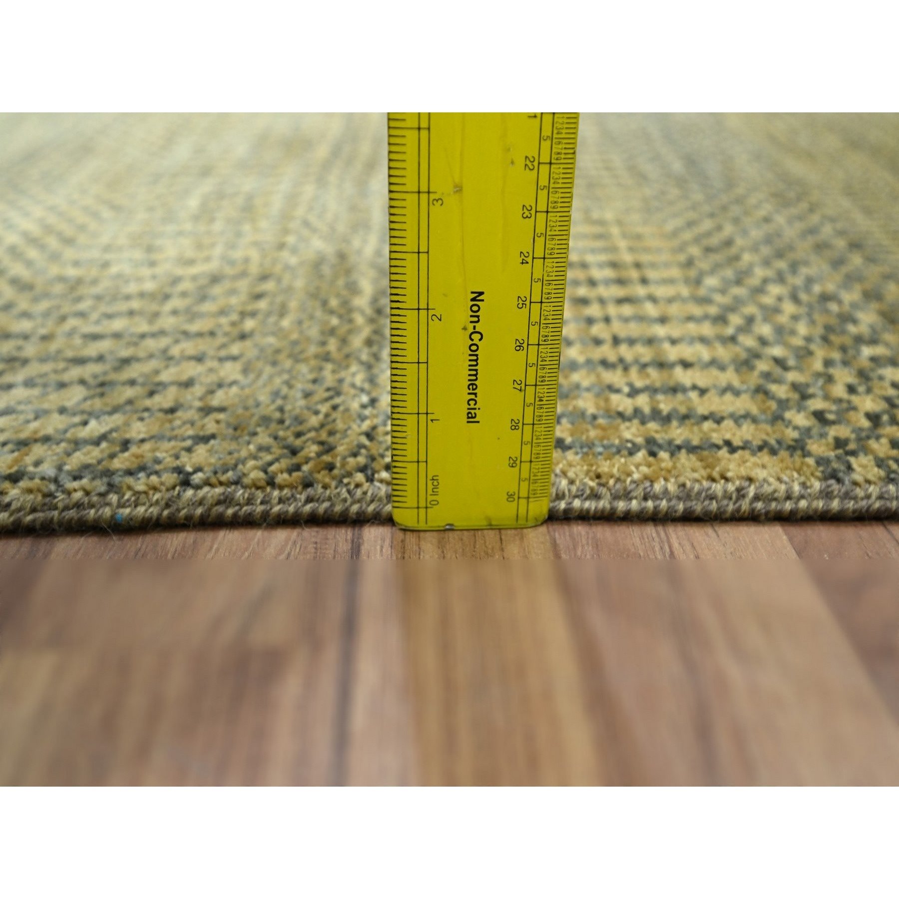 Modern-and-Contemporary-Hand-Knotted-Rug-382330