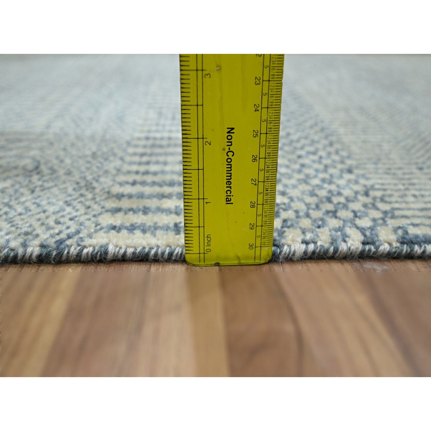 Modern-and-Contemporary-Hand-Knotted-Rug-382380