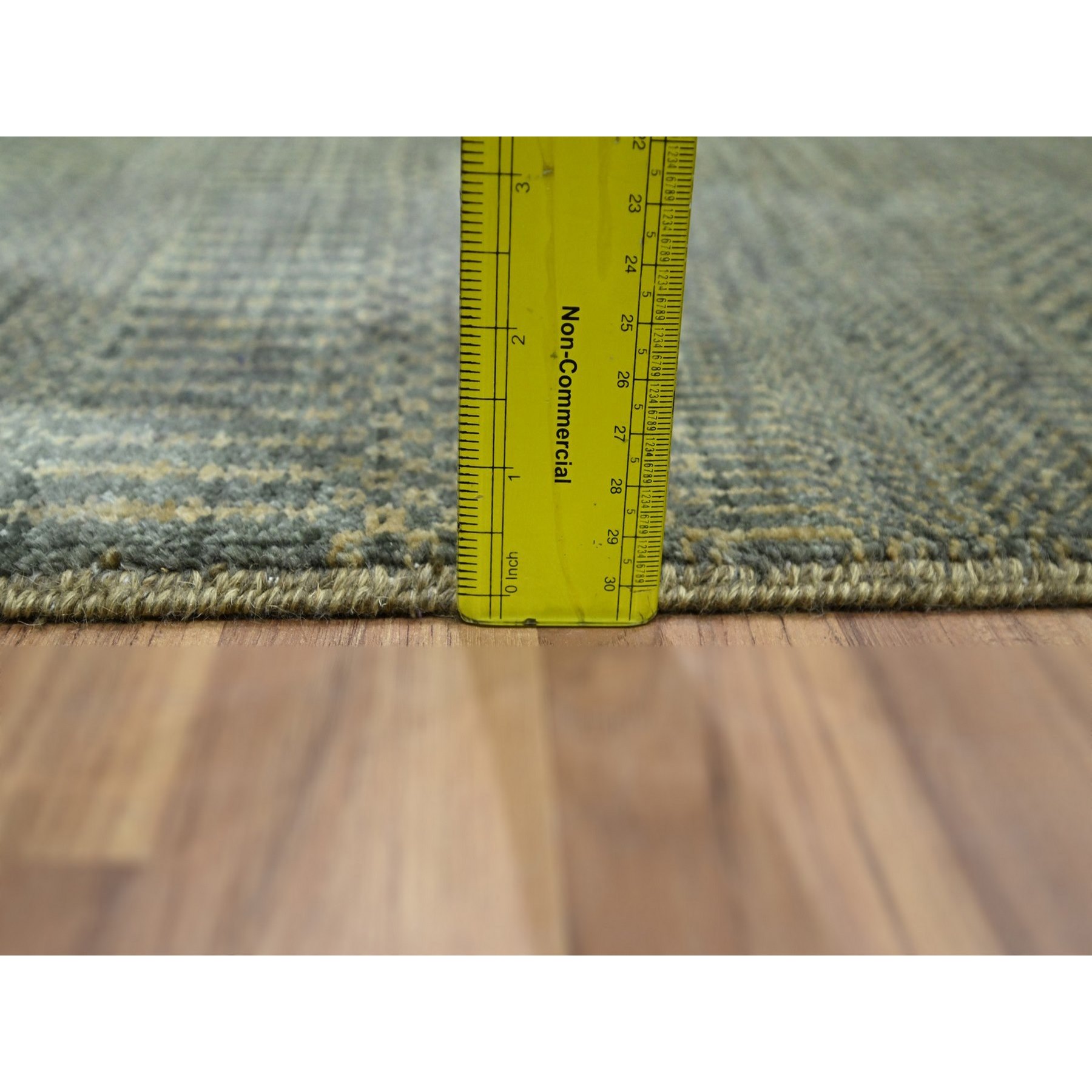 Modern-and-Contemporary-Hand-Knotted-Rug-382415