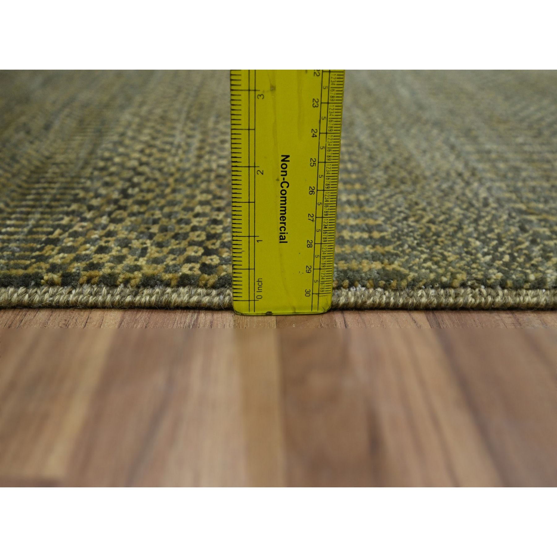 Modern-and-Contemporary-Hand-Knotted-Rug-382420